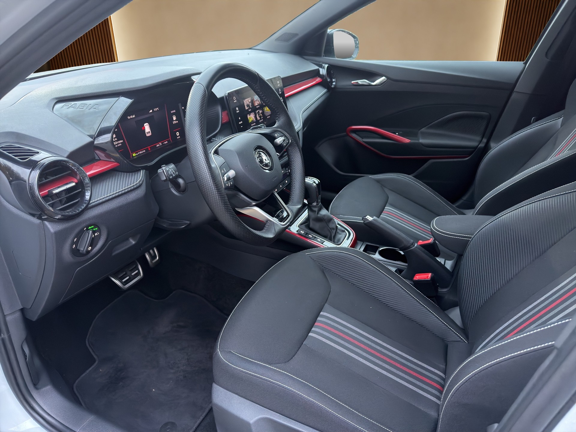 SKODA Fabia 1.5 TSI Monte Carlo DSG-image-11