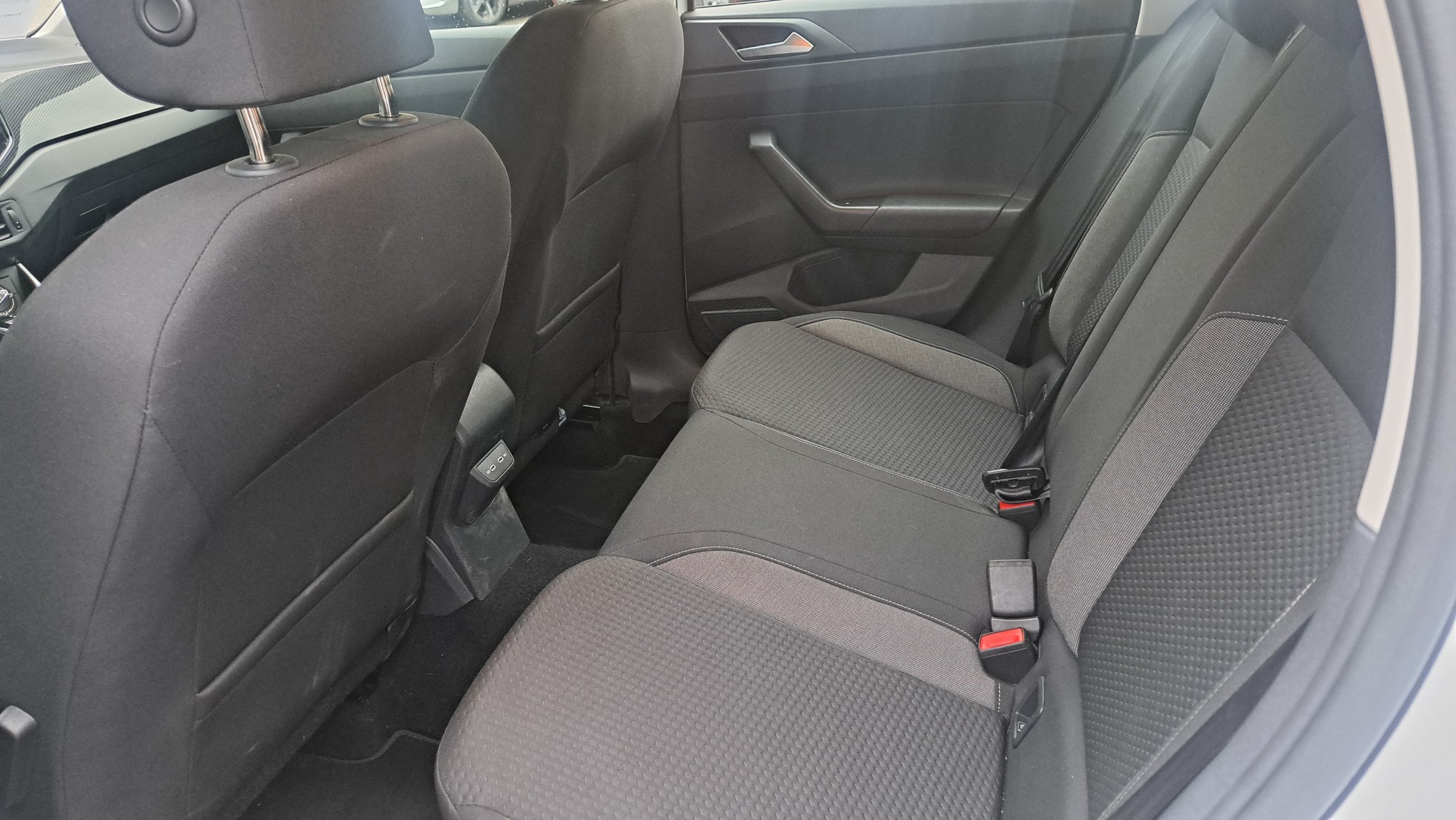 VW Polo 1.0 TSI Life DSG-image-12