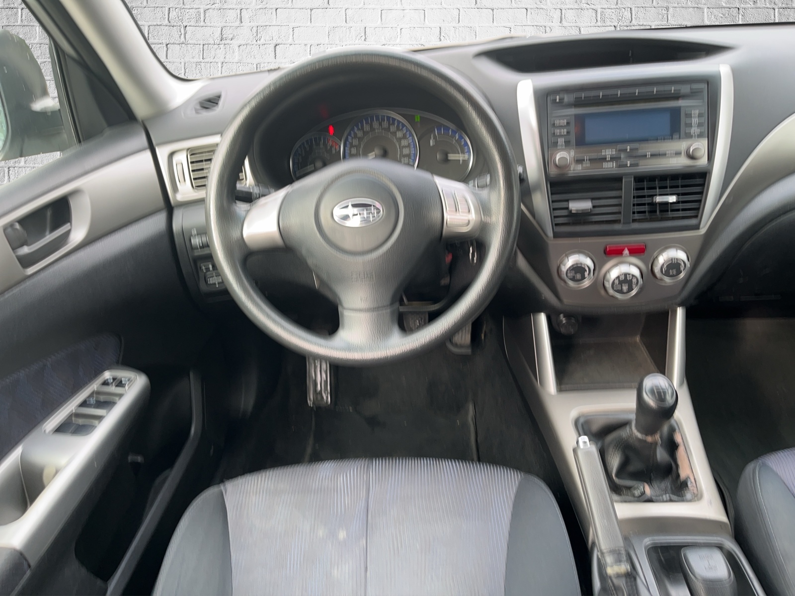 SUBARU Forester 2.0X Swiss-image-13