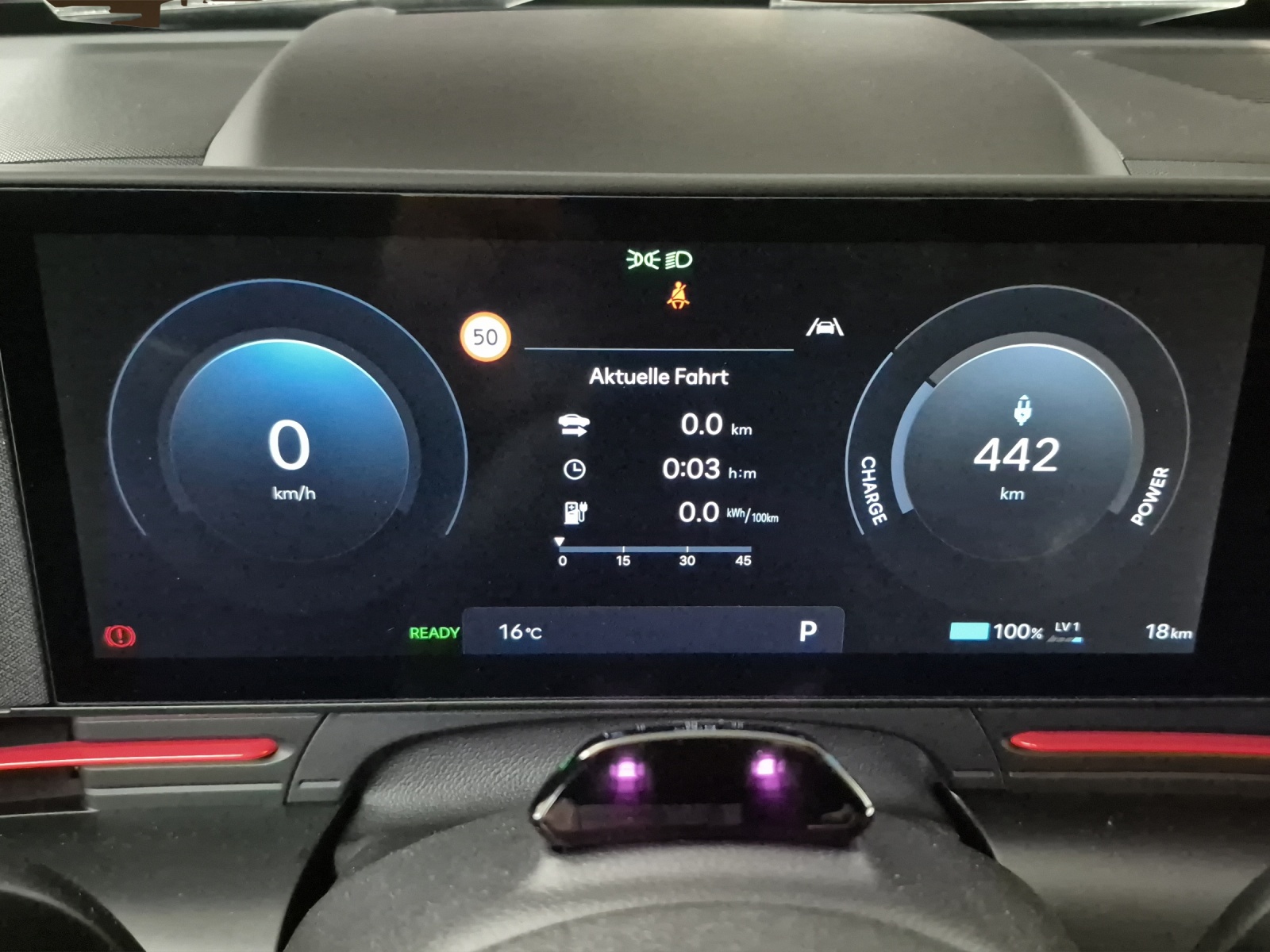 HYUNDAI Kona 65,4 kWh Electric N-Line Two Tone-image-10