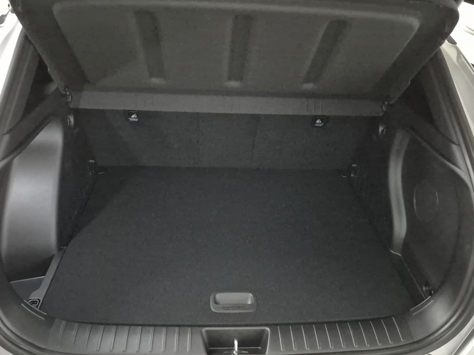 HYUNDAI Kona 65,4 kWh Electric N-Line Two Tone-image-9
