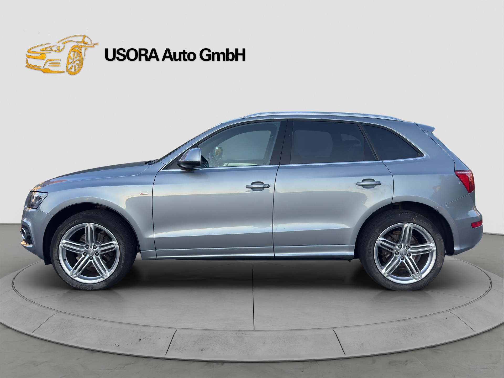 AUDI Q5 2.0 TFSI quattro S-tronic-image-5