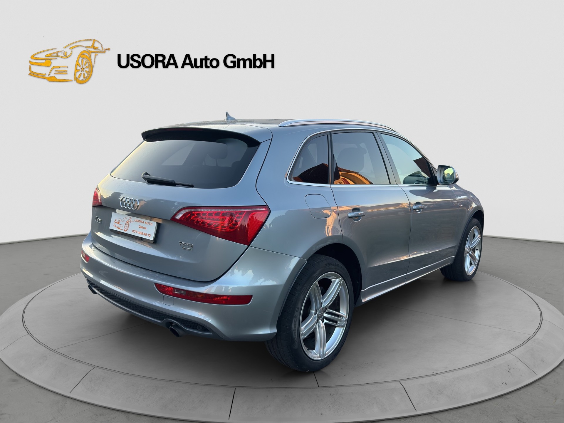 AUDI Q5 2.0 TFSI quattro S-tronic-image-3