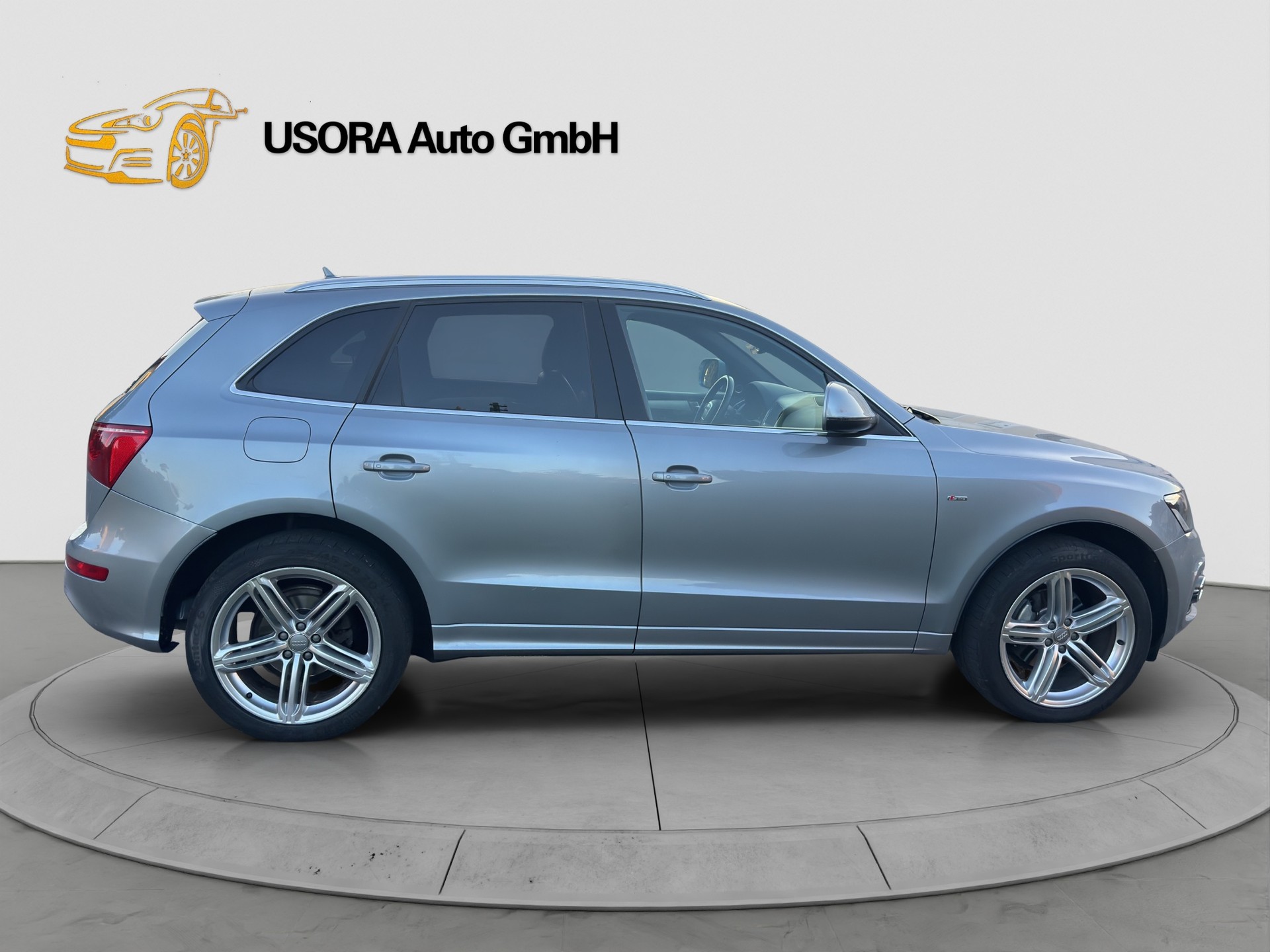 AUDI Q5 2.0 TFSI quattro S-tronic-image-6