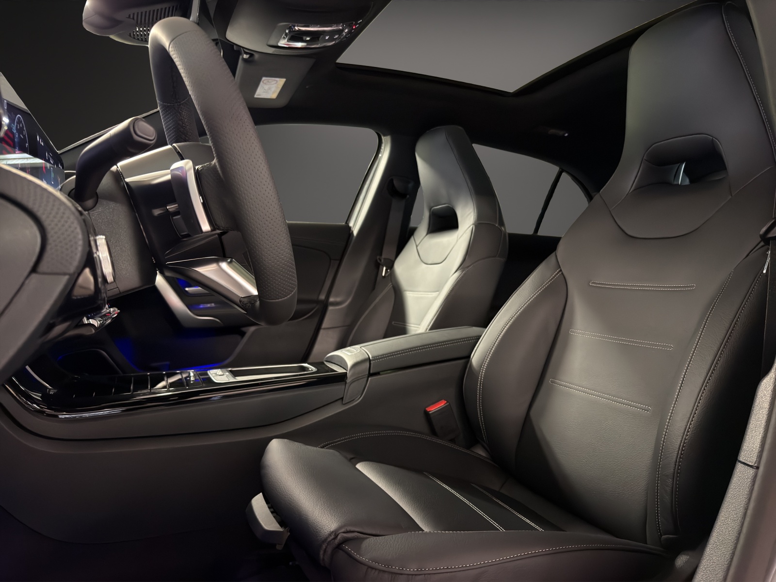 MERCEDES-BENZ A 220 4Matic 8G-DCT-image-7