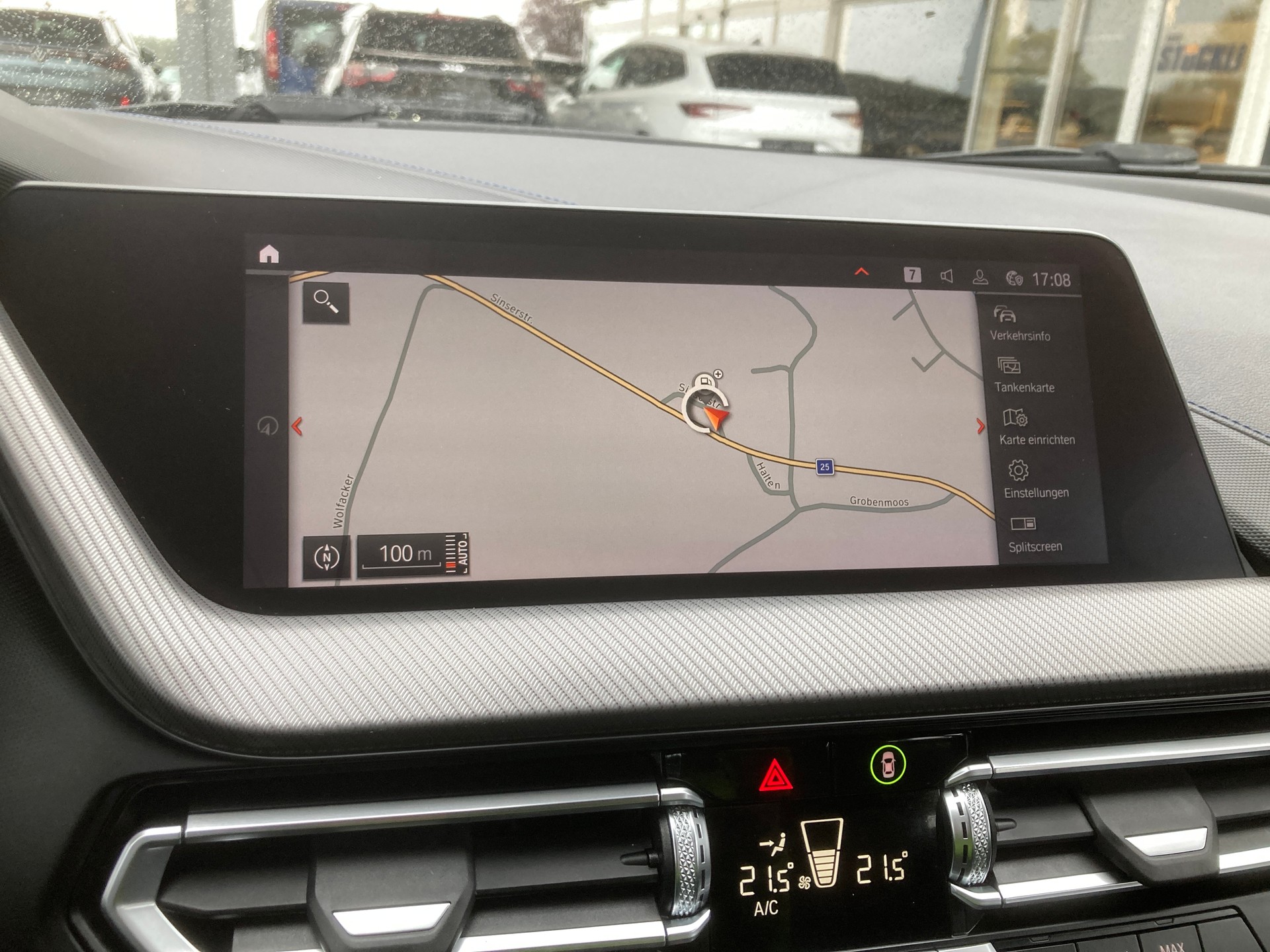 BMW M135i xDrive Steptronic-image-14