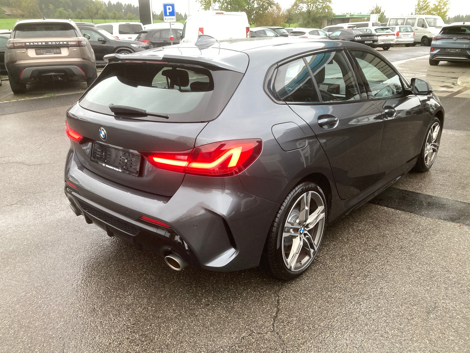 BMW M135i xDrive Steptronic-image-2