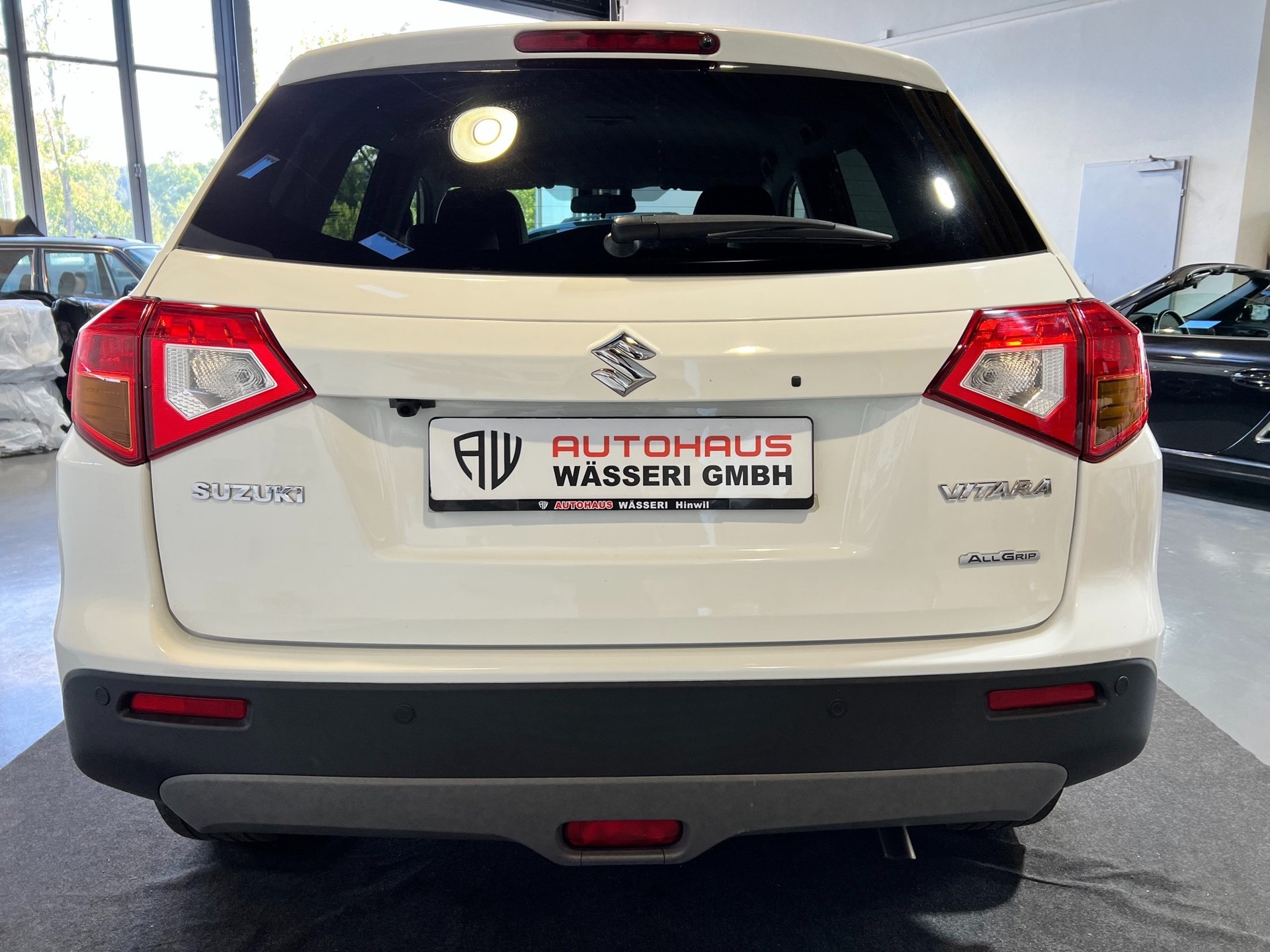 SUZUKI Vitara 1.6 Unico-image-3