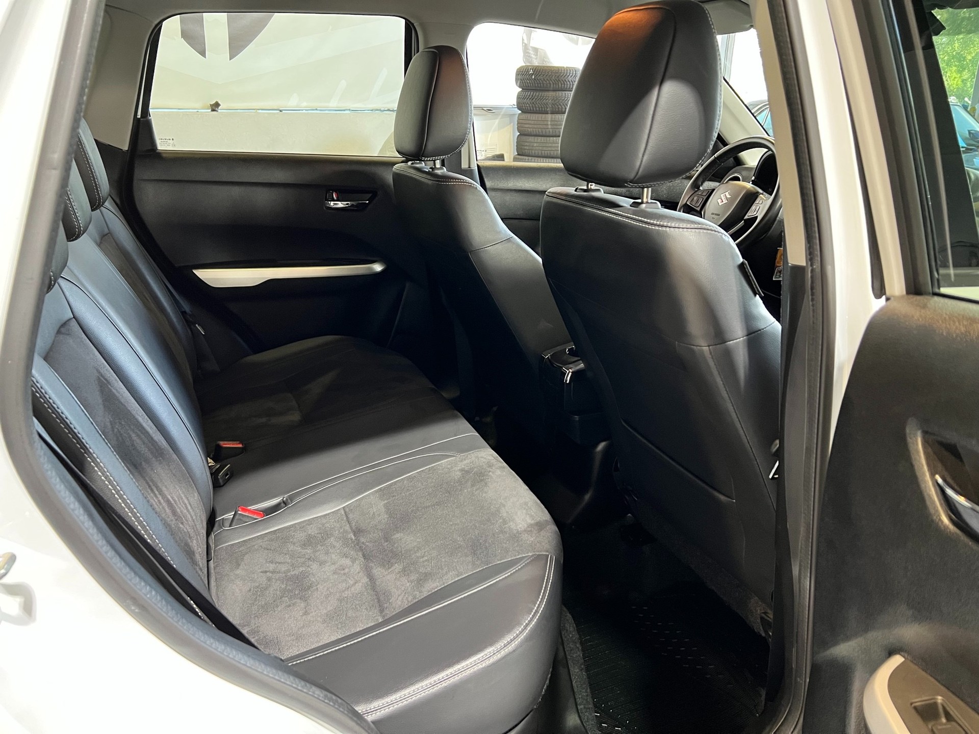 SUZUKI Vitara 1.6 Unico-image-14