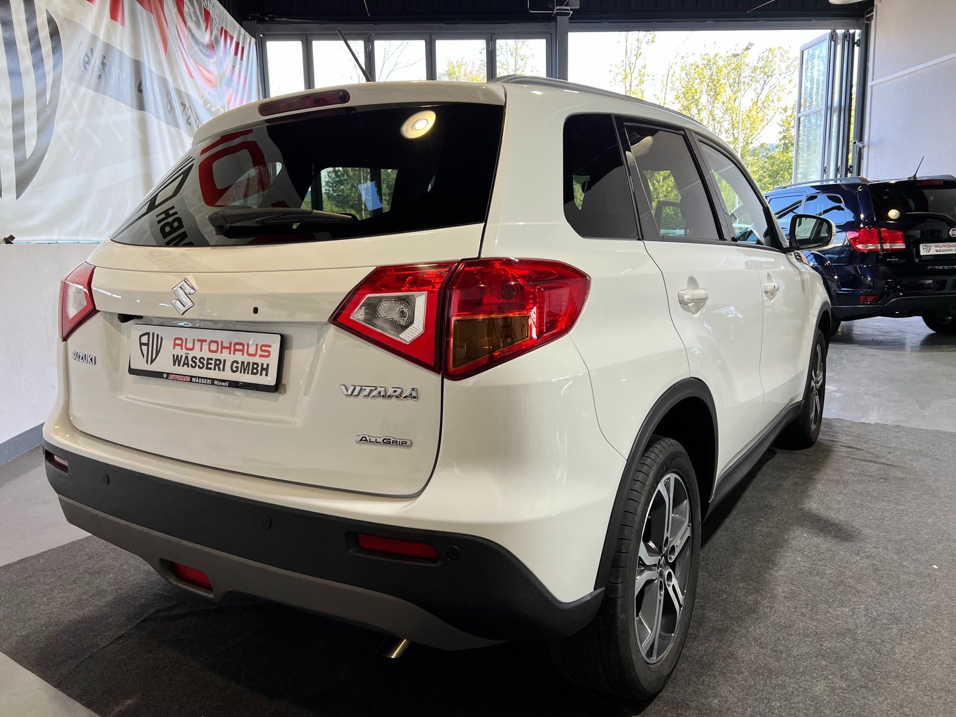 SUZUKI Vitara 1.6 Unico-image-2