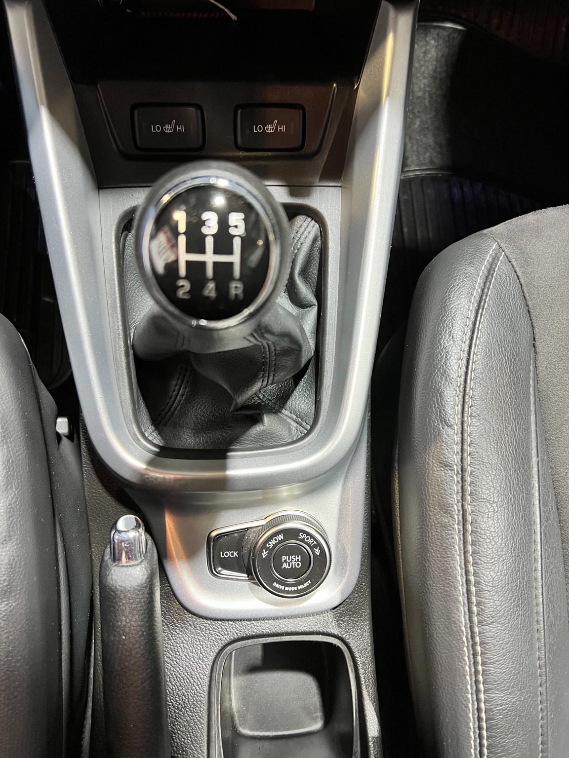 SUZUKI Vitara 1.6 Unico-image-18