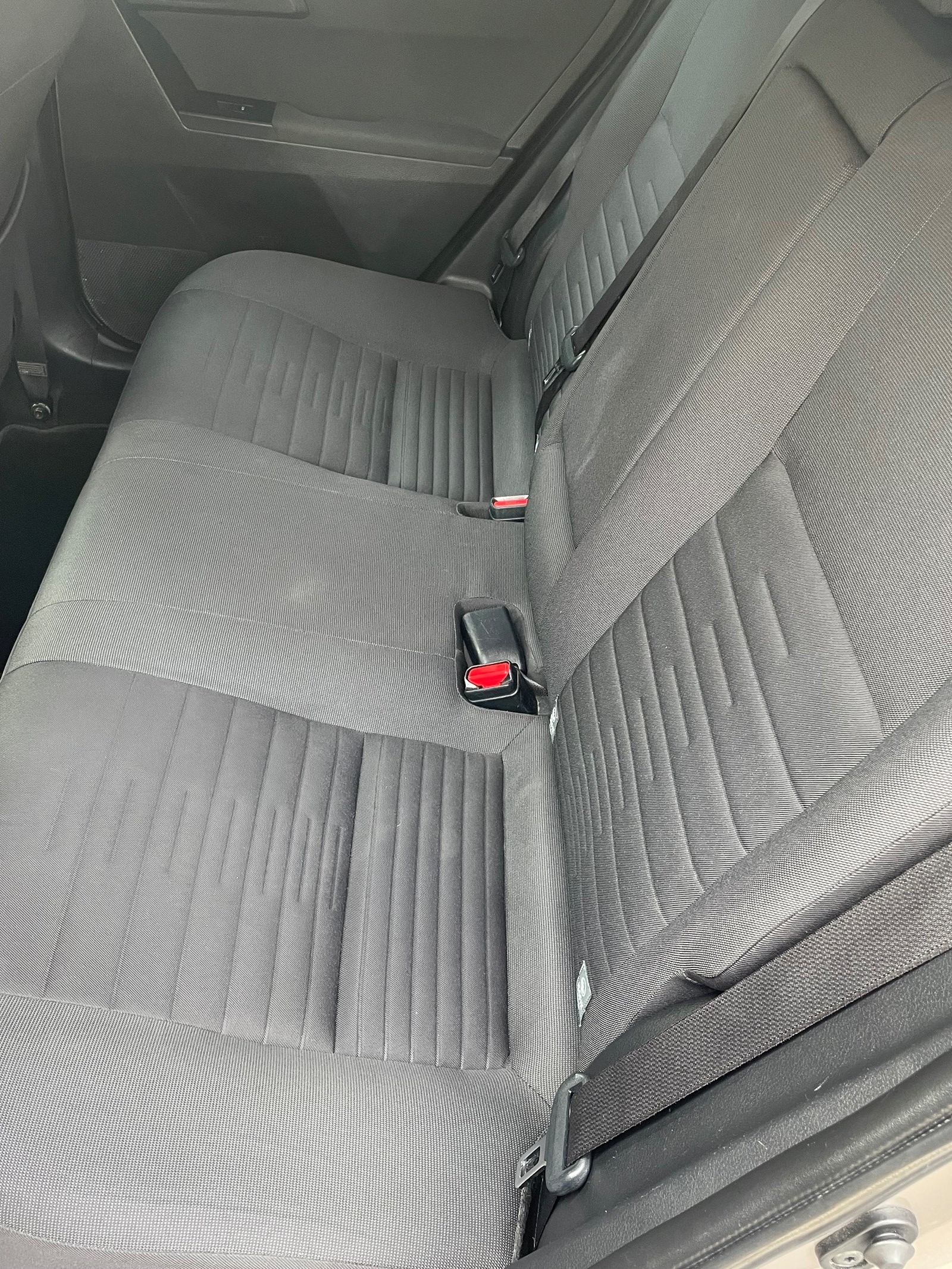 TOYOTA Auris Touring Sports 1.8 HSD Luna e-CVT-image-6