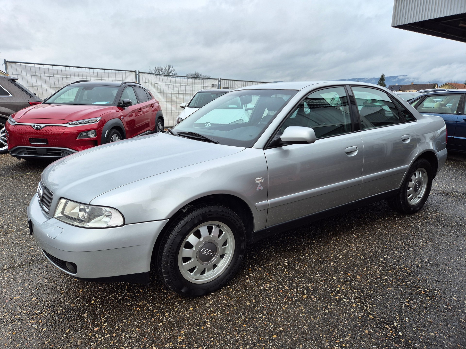 AUDI A4 2.8 quattro Advance-image-5
