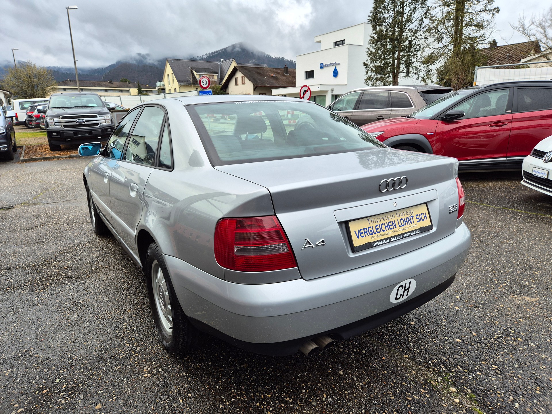 AUDI A4 2.8 quattro Advance-image-7