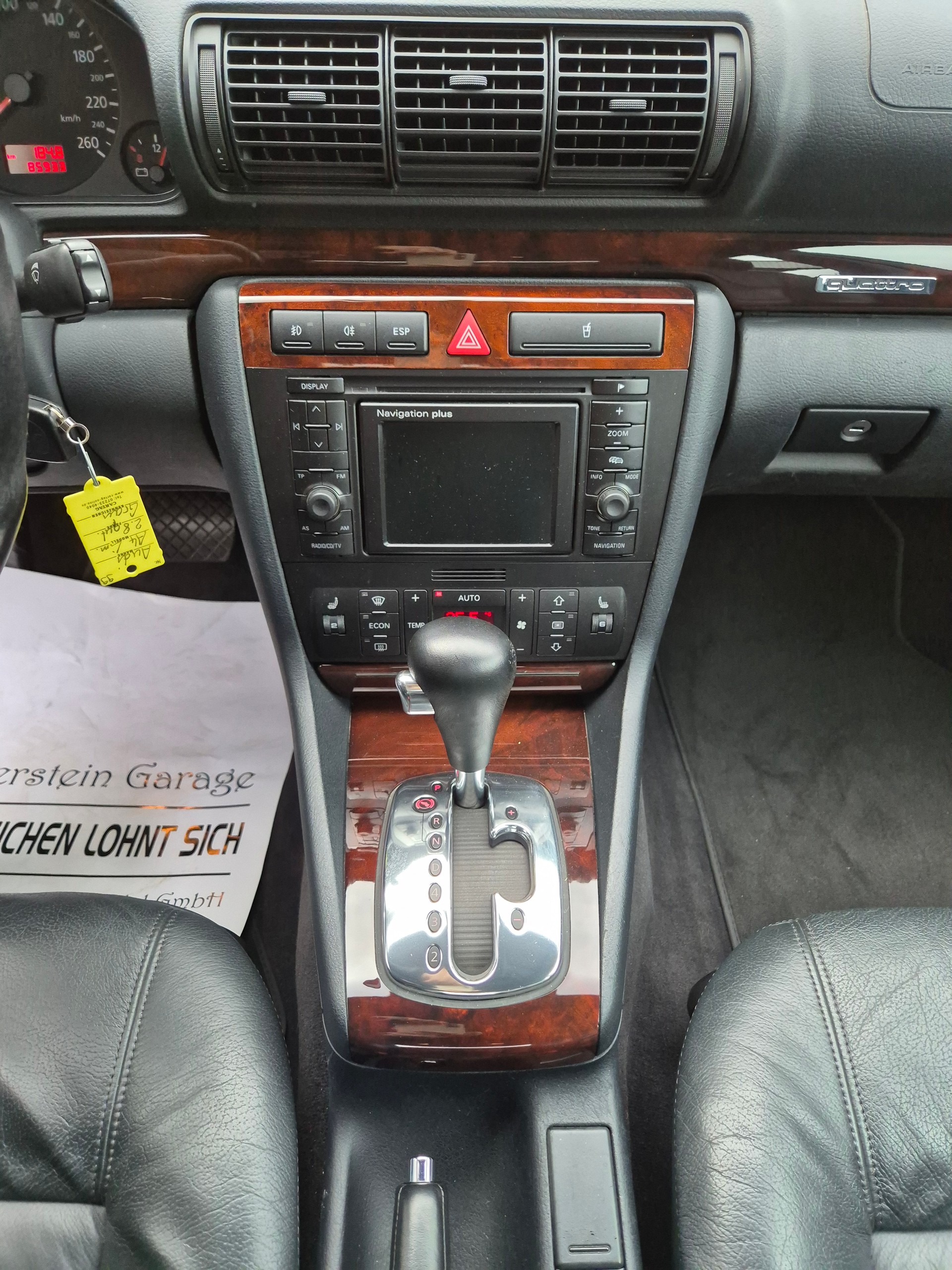 AUDI A4 2.8 quattro Advance-image-23