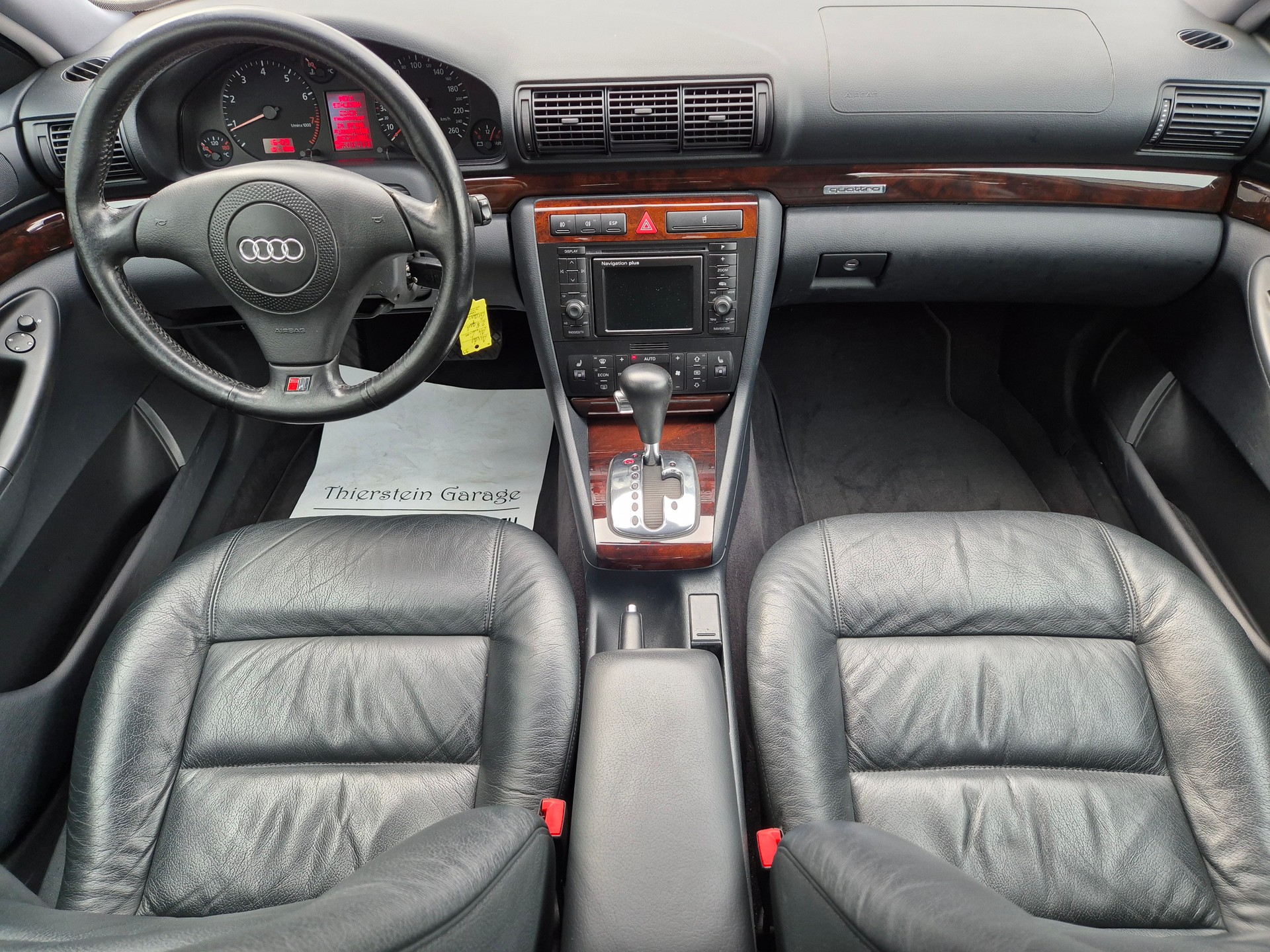 AUDI A4 2.8 quattro Advance-image-18
