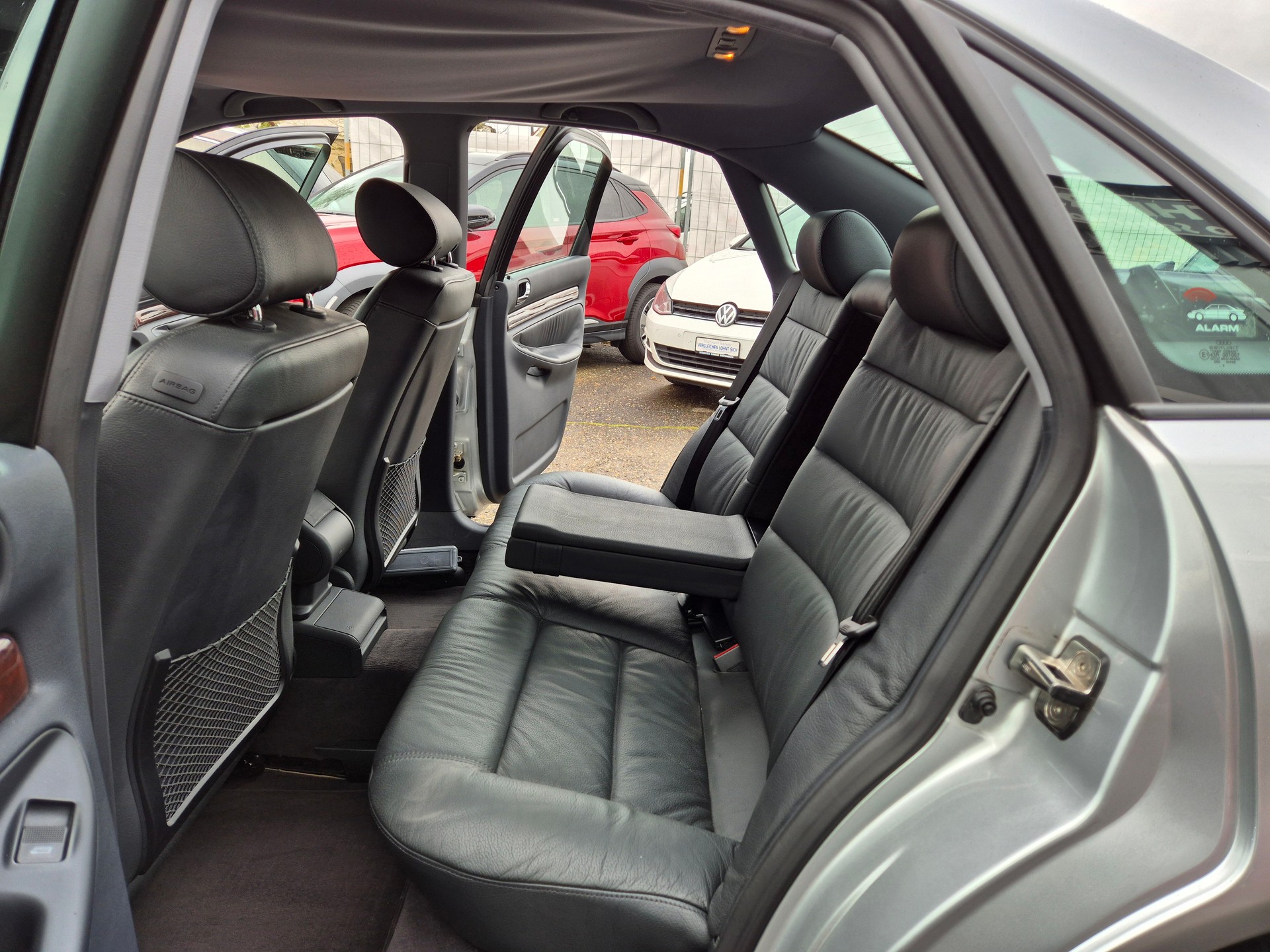 AUDI A4 2.8 quattro Advance-image-15