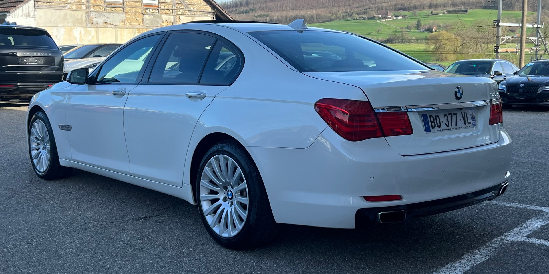 BMW 740d xDrive-image-6