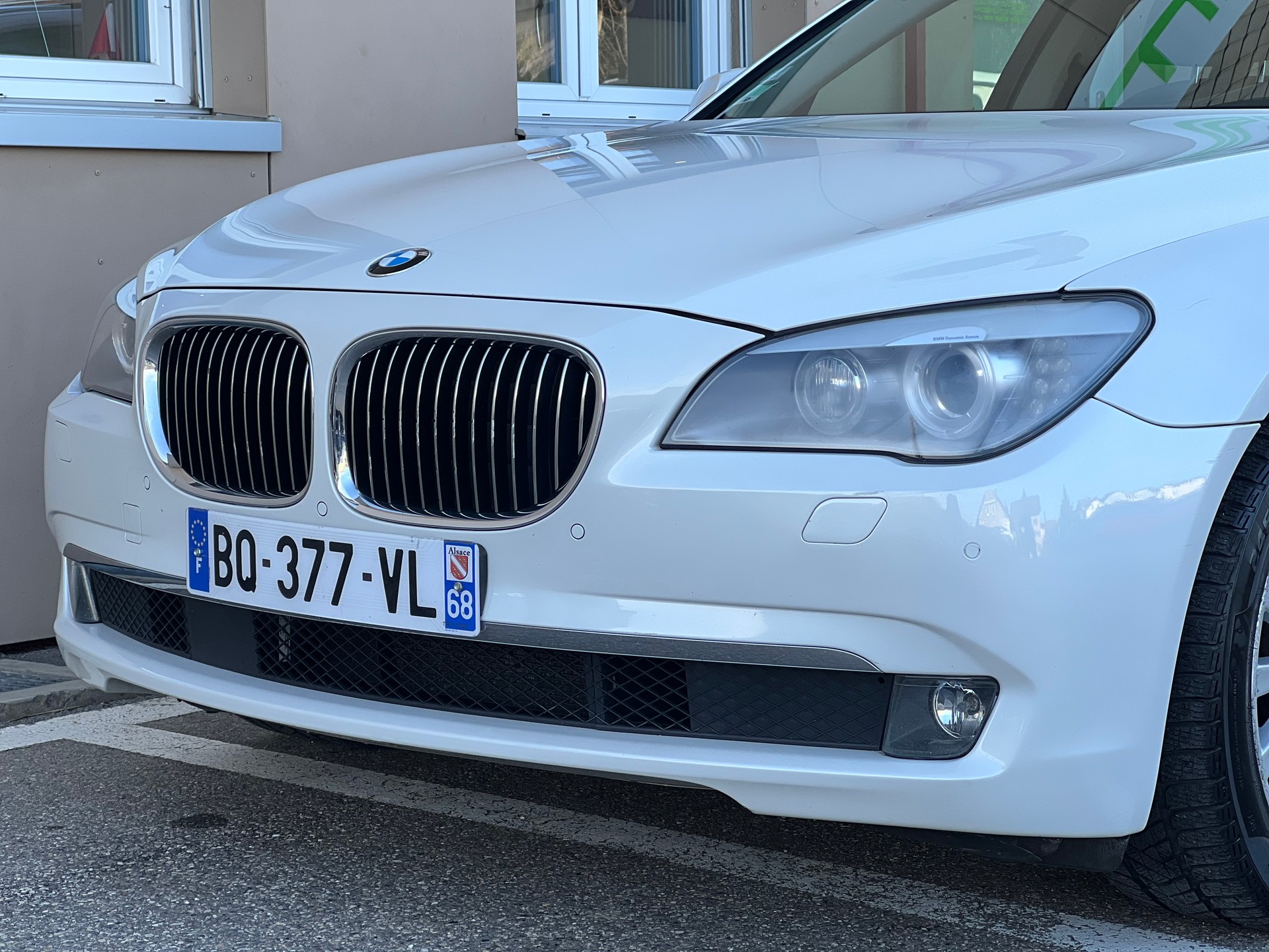 BMW 740d xDrive-image-9