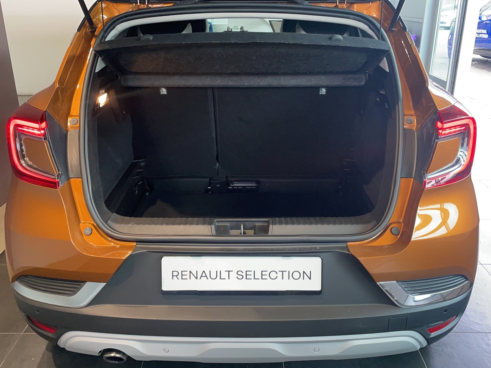RENAULT Captur 1.0 TCe Intens-image-4