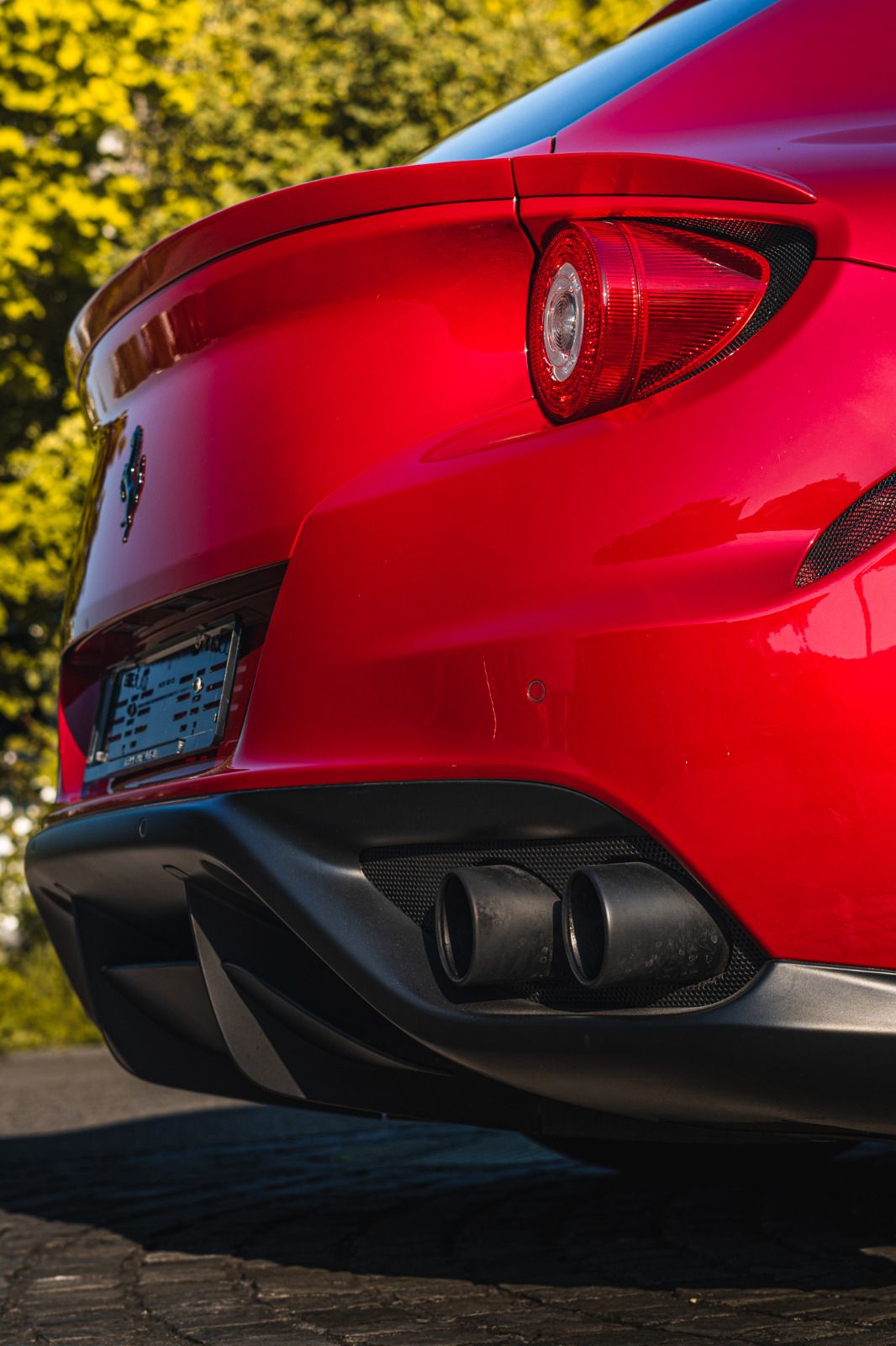 FERRARI FF-image-15