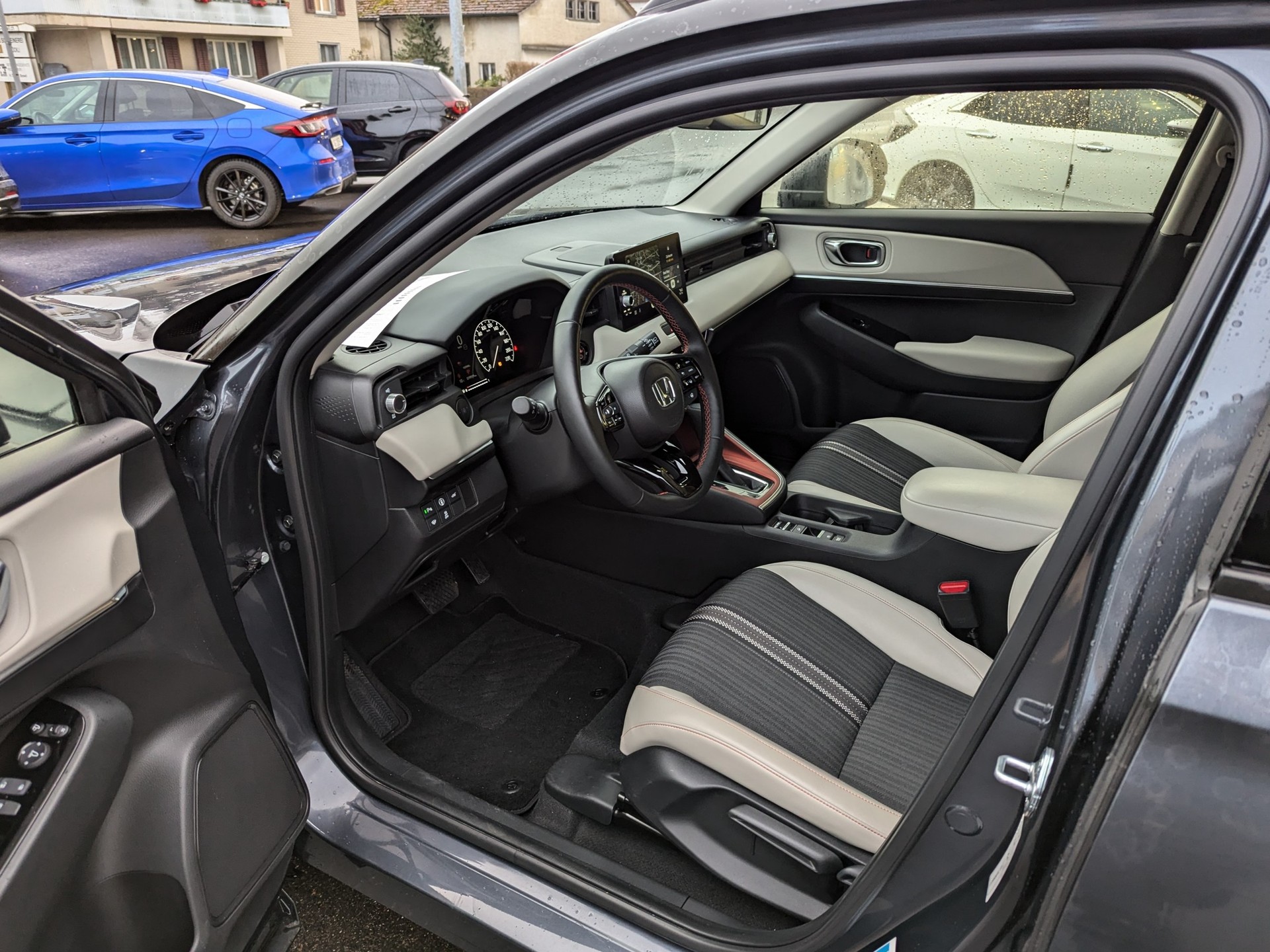 HONDA HR-V 1.5i-MMD Advance Style CVT-image-4