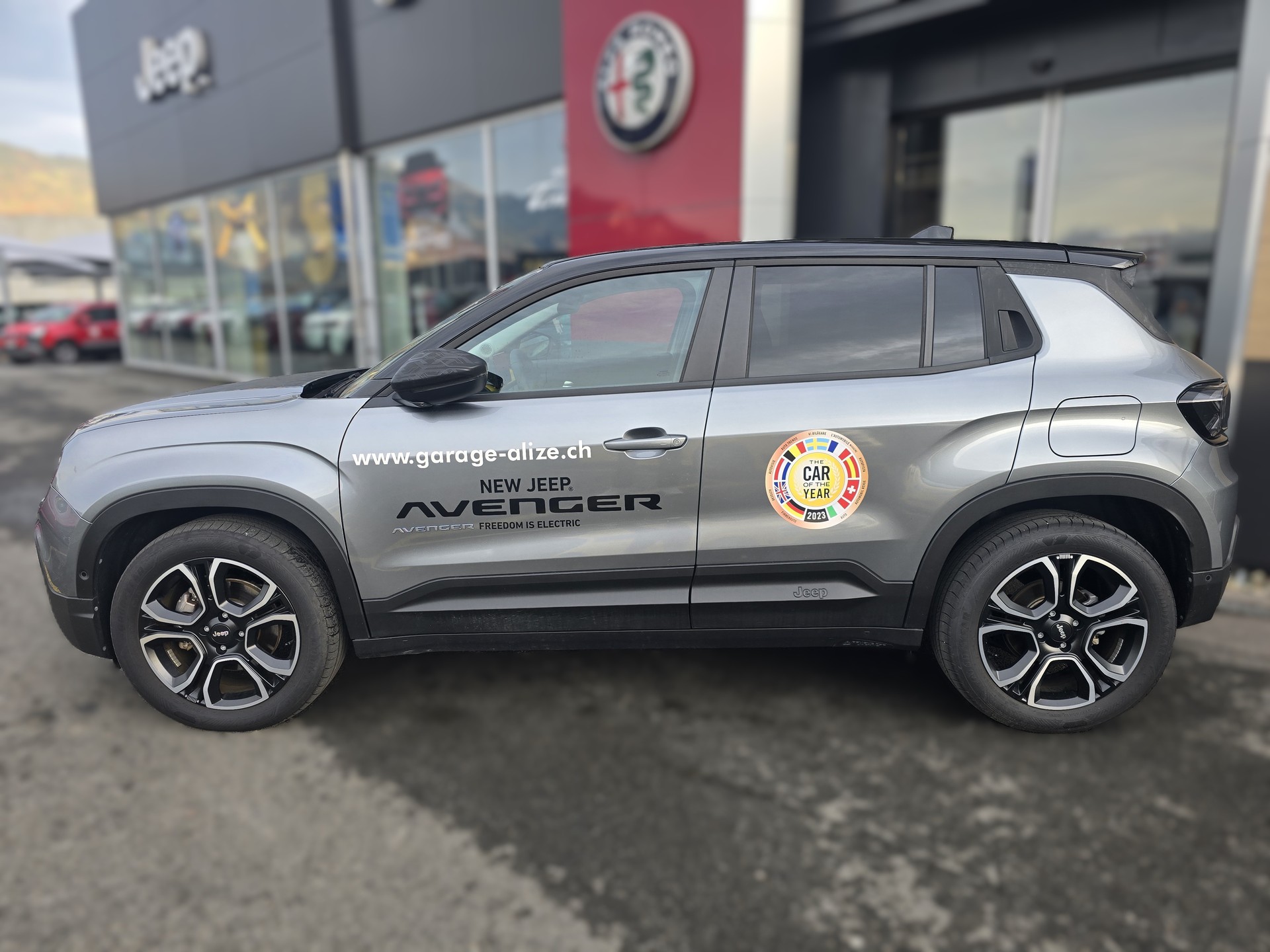 JEEP Avenger 54kWh Summit-image-2