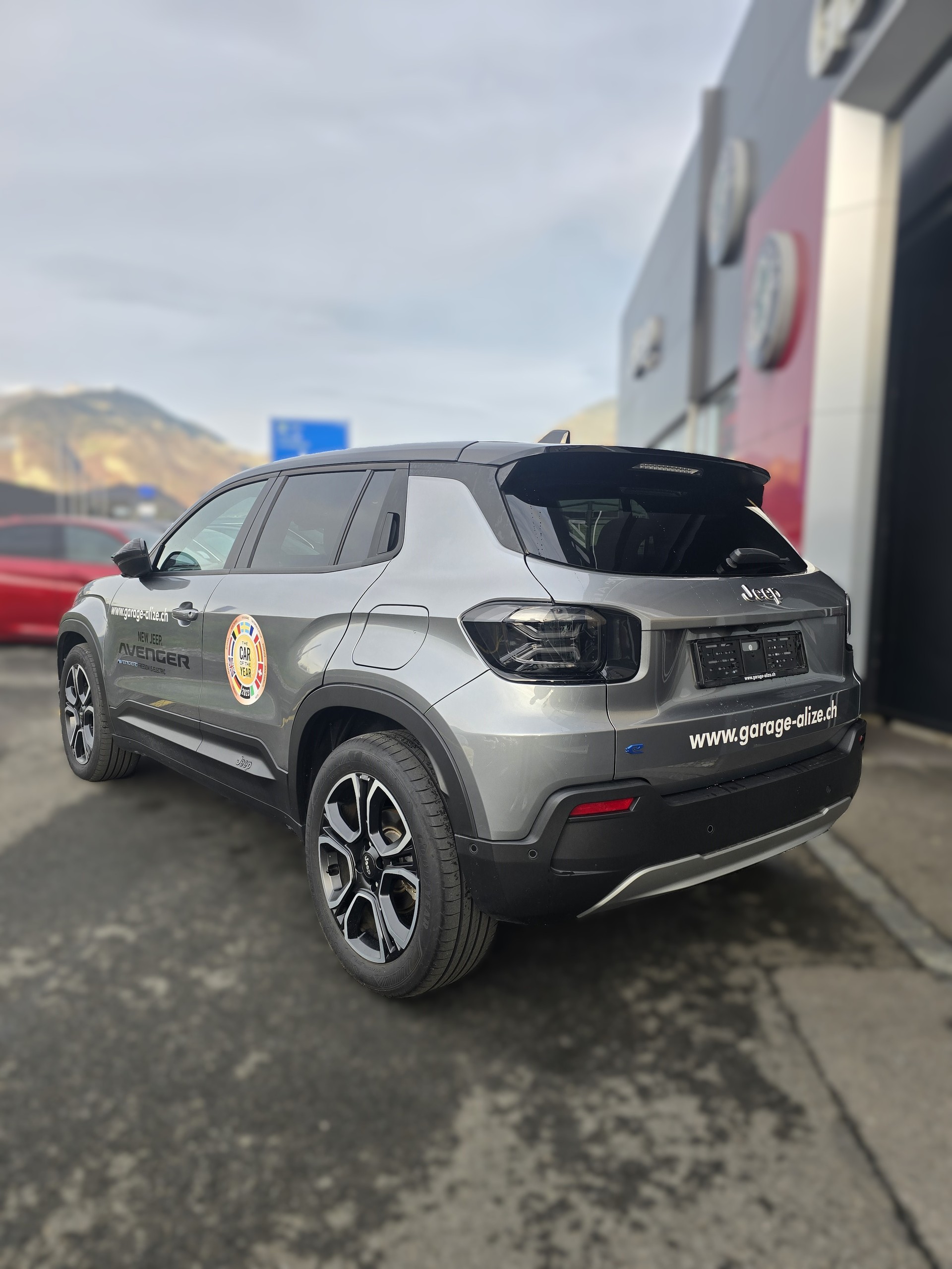 JEEP Avenger 54kWh Summit-image-3