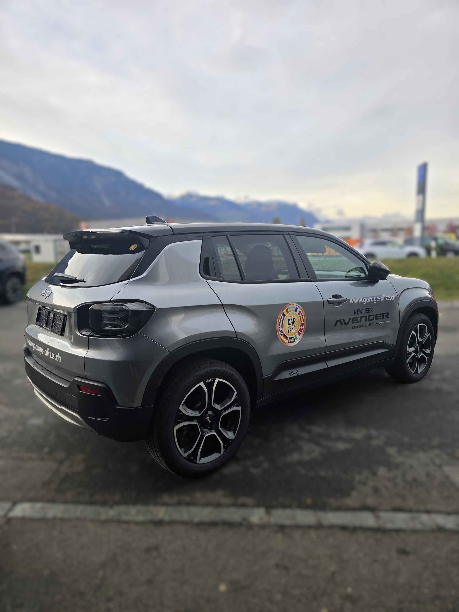JEEP Avenger 54kWh Summit-image-5