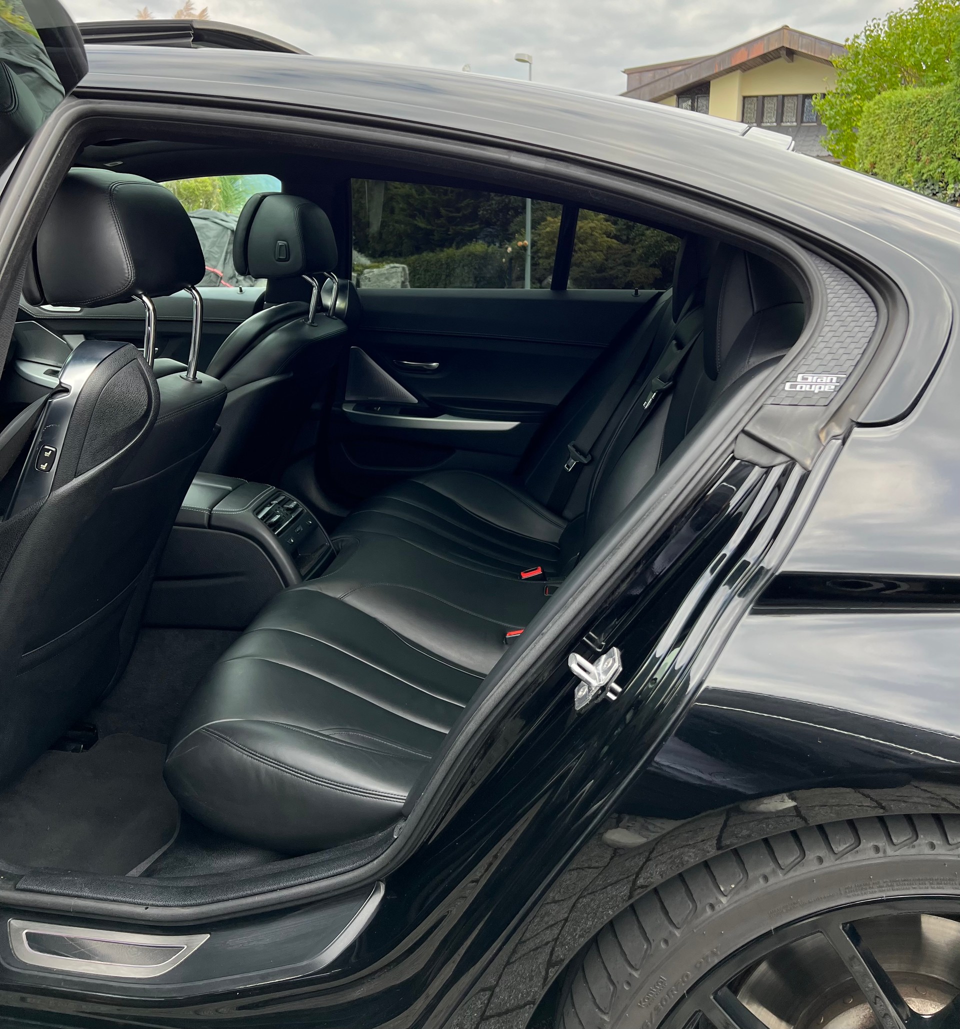 BMW 650i Gran Coupé xDrive 450PS | Head-Up-Display | B&O Soundsystem | Leder Interior | Panoramadach | Soft-Close-Türen-image-11