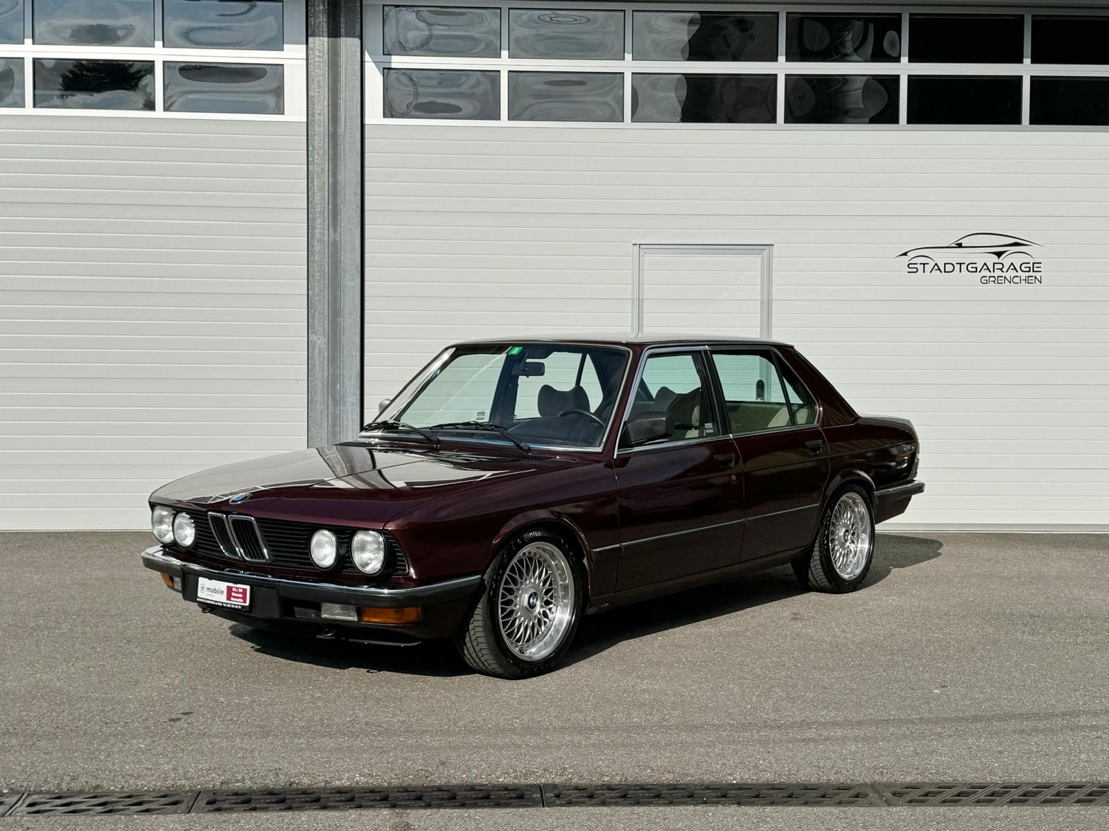 BMW 528i A-image-4
