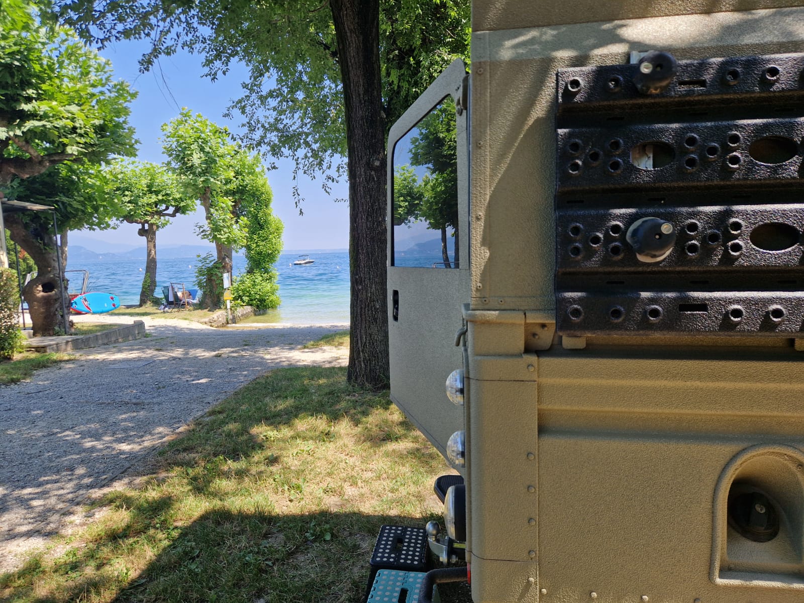 LAND ROVER 130-image-8