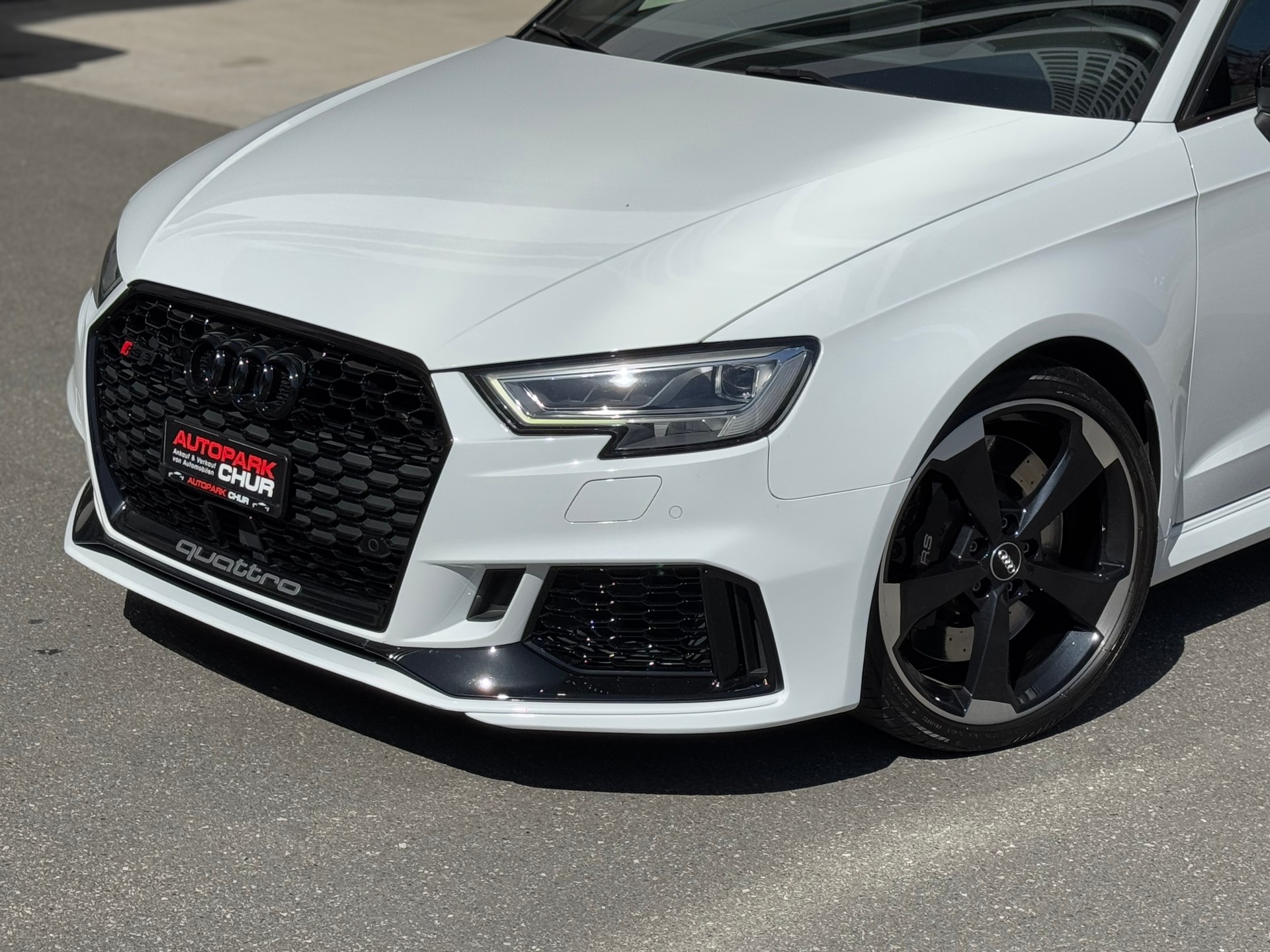 AUDI RS3 Sportback 2.5 TSI quattro S-tronic-image-7