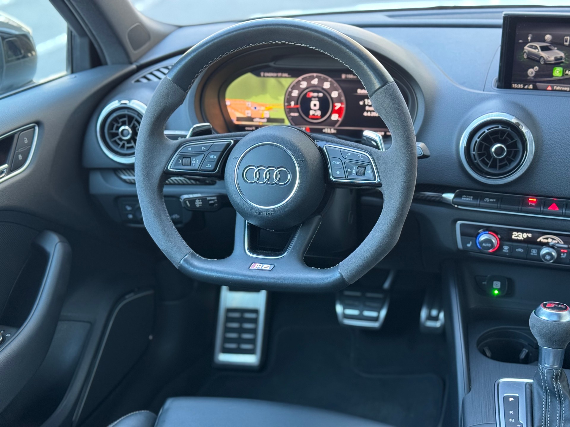 AUDI RS3 Sportback 2.5 TSI quattro S-tronic-image-14