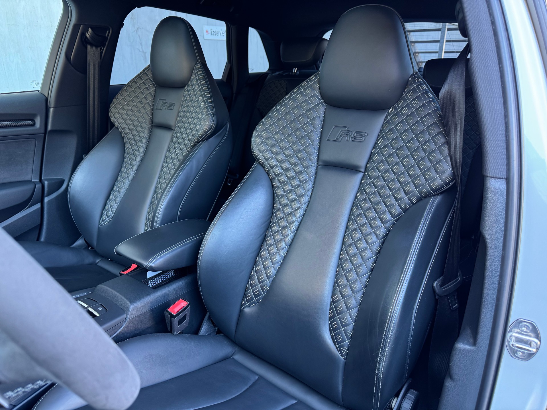 AUDI RS3 Sportback 2.5 TSI quattro S-tronic-image-13