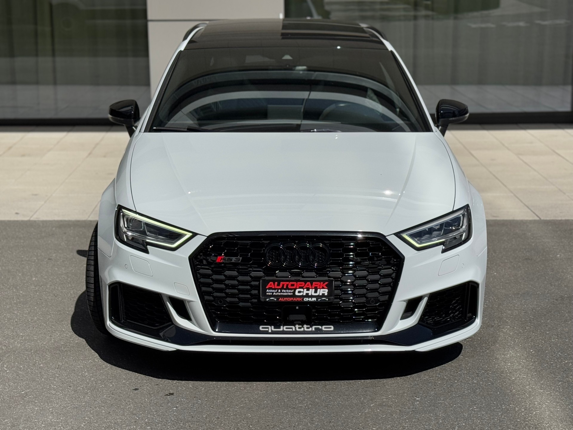 AUDI RS3 Sportback 2.5 TSI quattro S-tronic-image-6