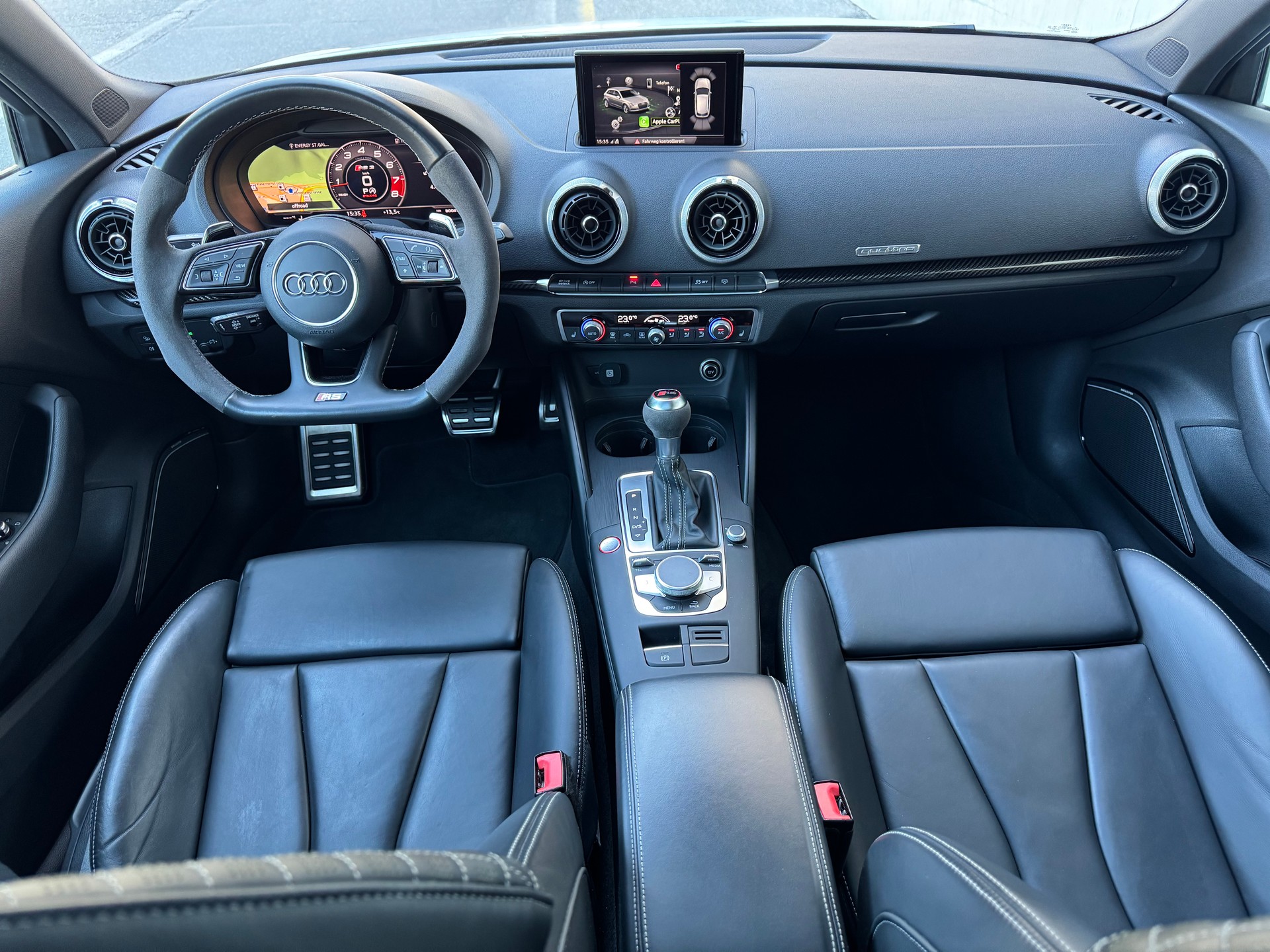 AUDI RS3 Sportback 2.5 TSI quattro S-tronic-image-10