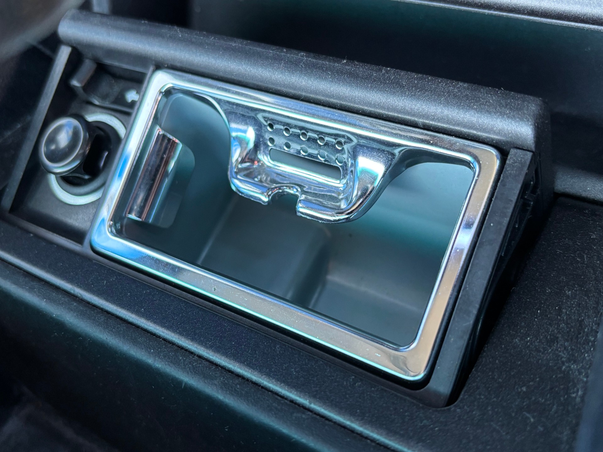 MERCEDES-BENZ C 180 Classic-image-11