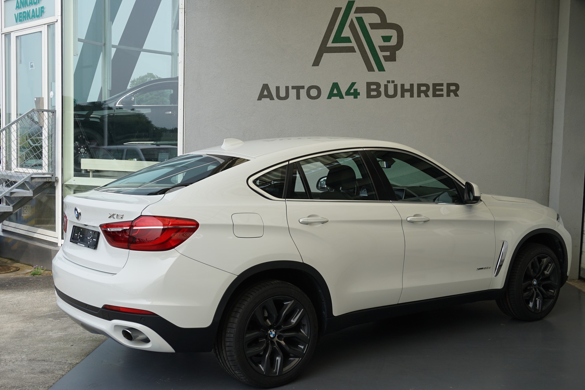 BMW X6 xDrive 30d 258PS 5-Plätzer-image-7
