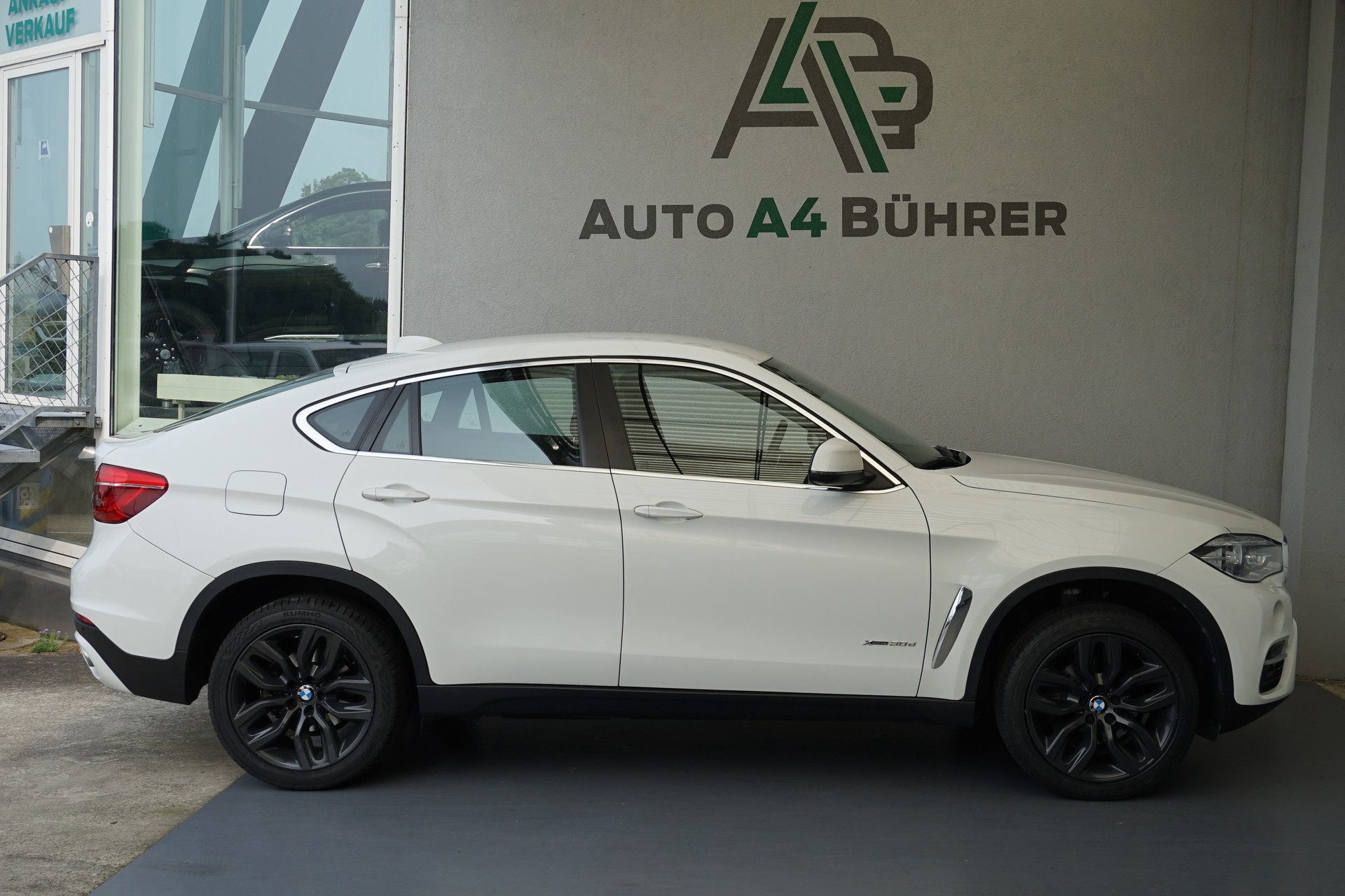 BMW X6 xDrive 30d 258PS 5-Plätzer-image-4