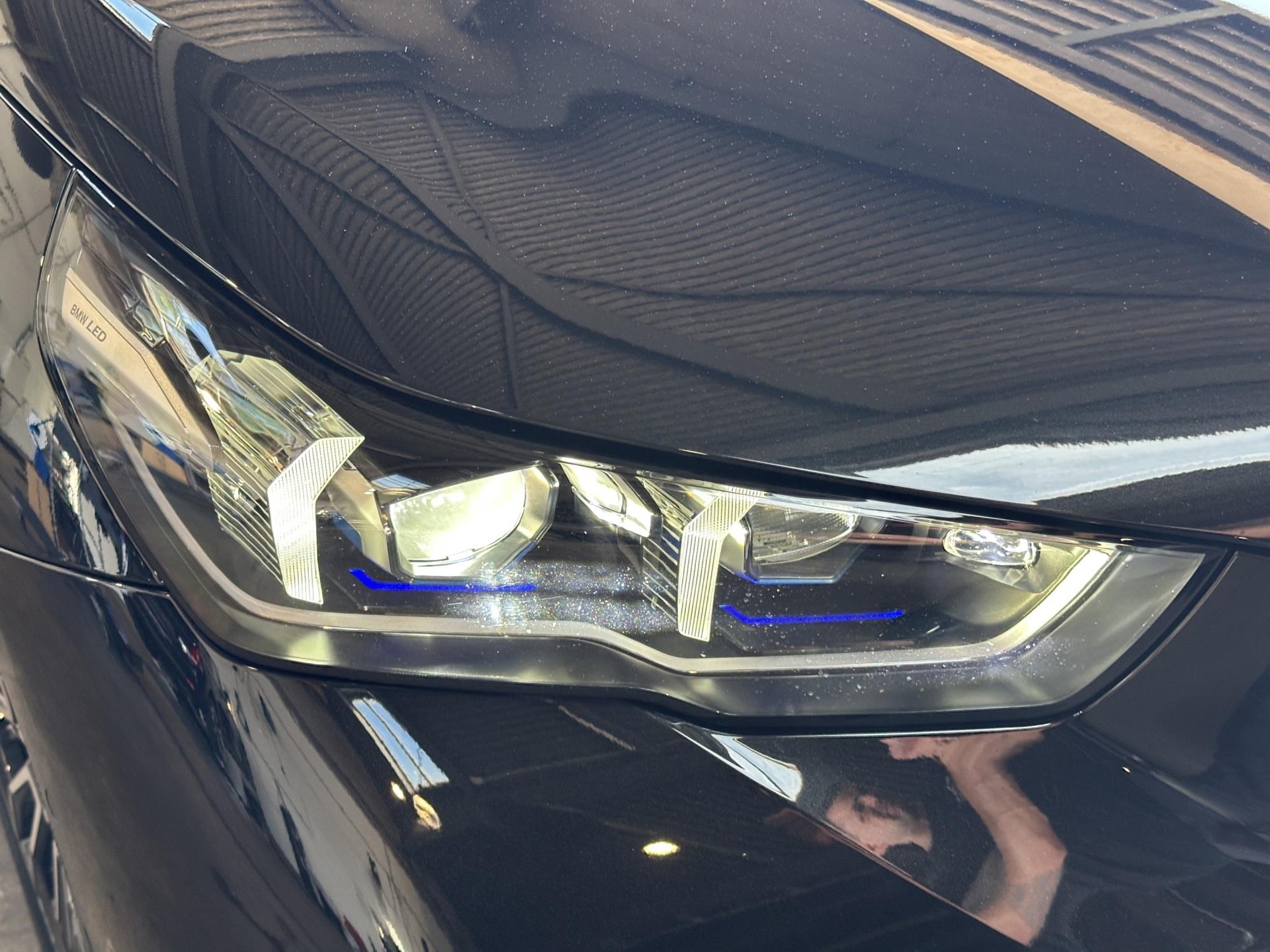 BMW 520d xDrive 48V Touring M Sport Steptronic-image-9