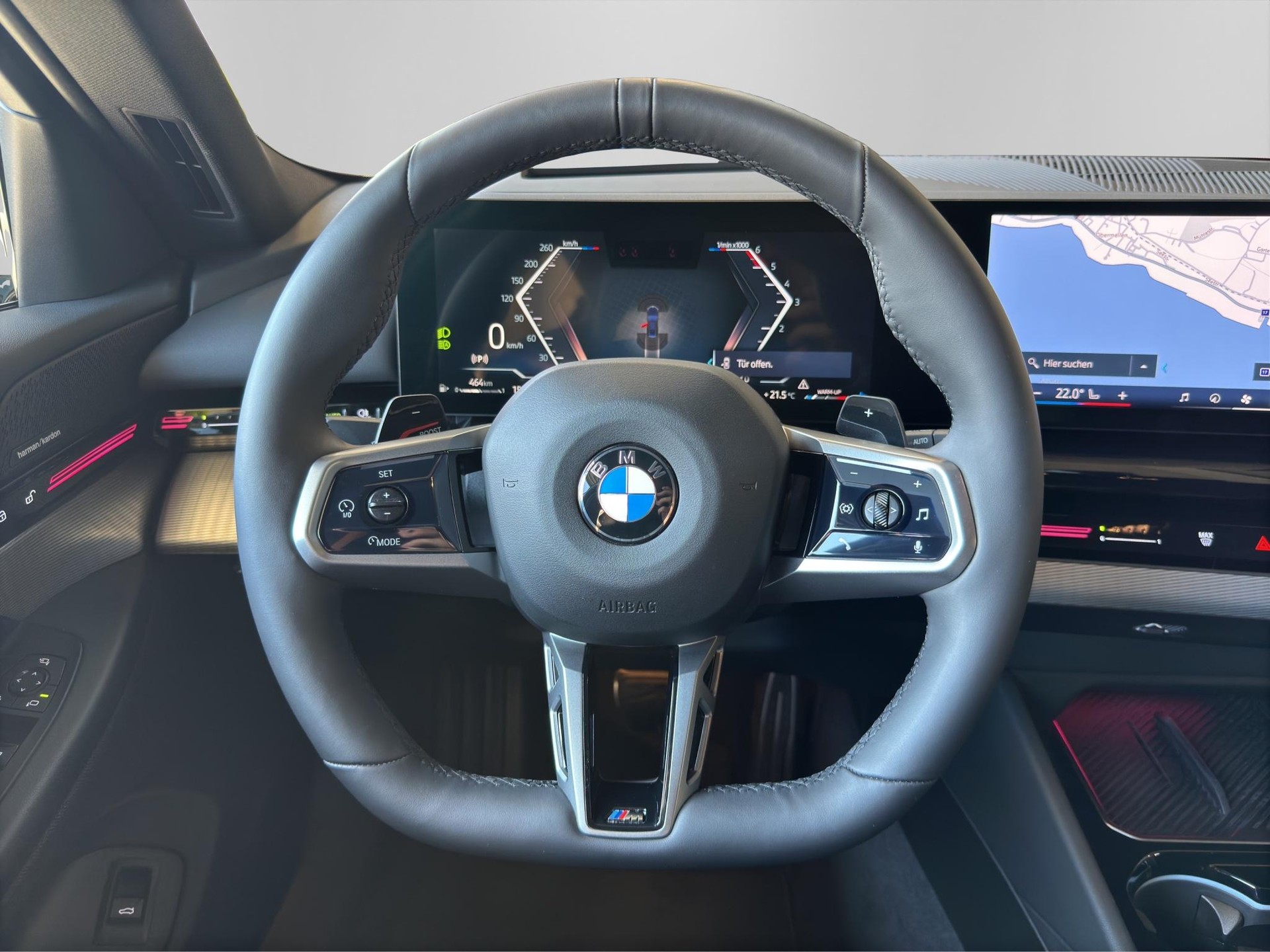 BMW 520d xDrive 48V Touring M Sport Steptronic-image-17