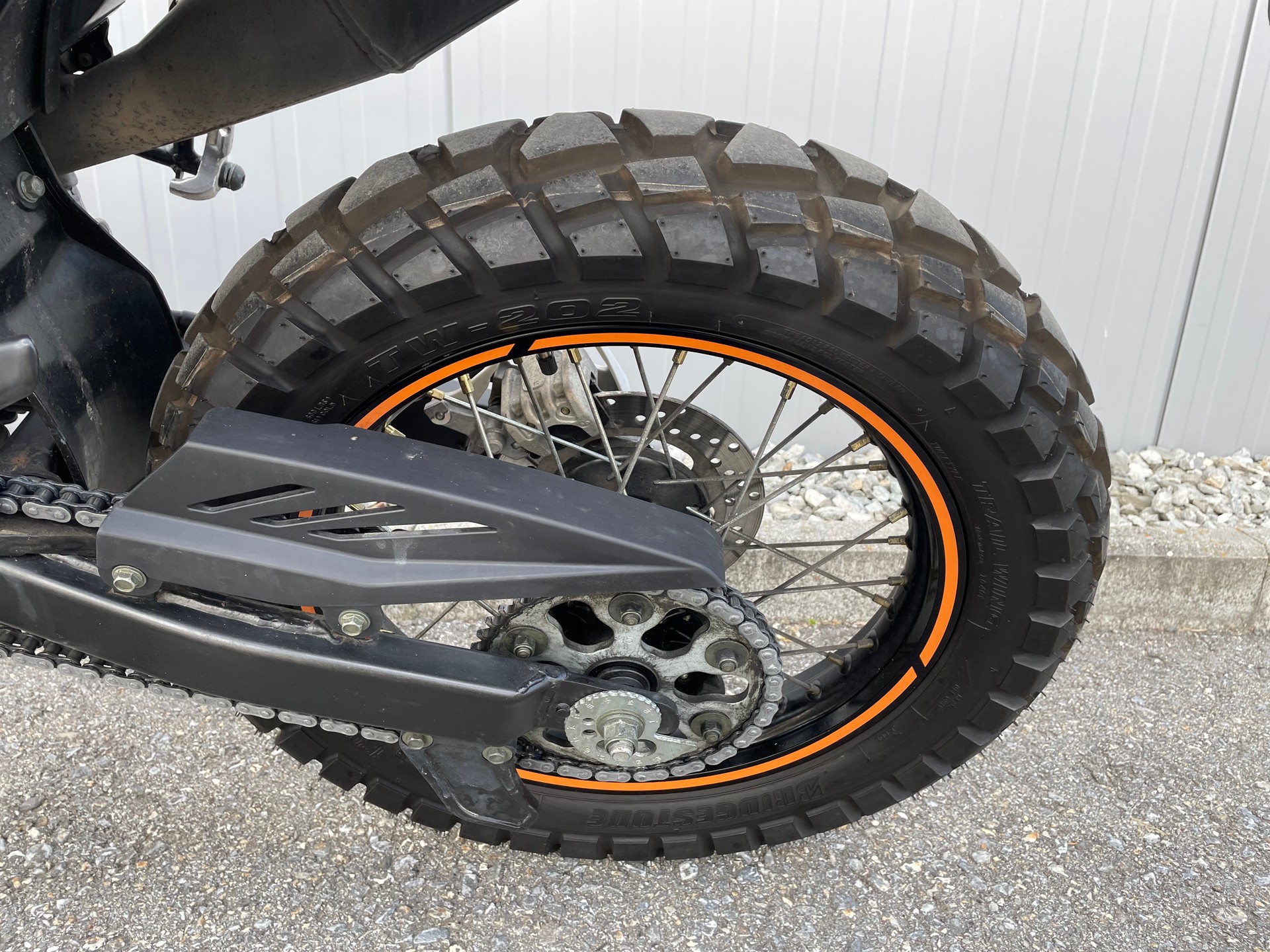 YAMAHA XG 250 Tricker-image-8