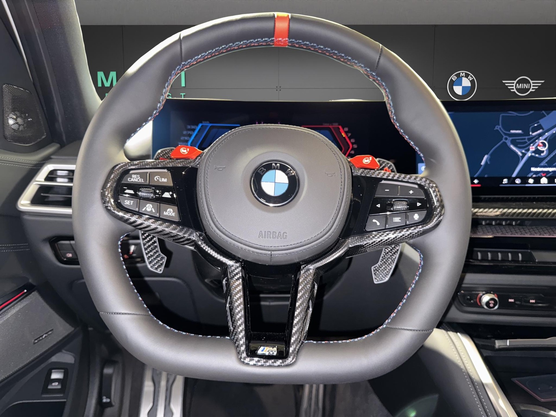 BMW M3 Competition xDrive Touring-image-13