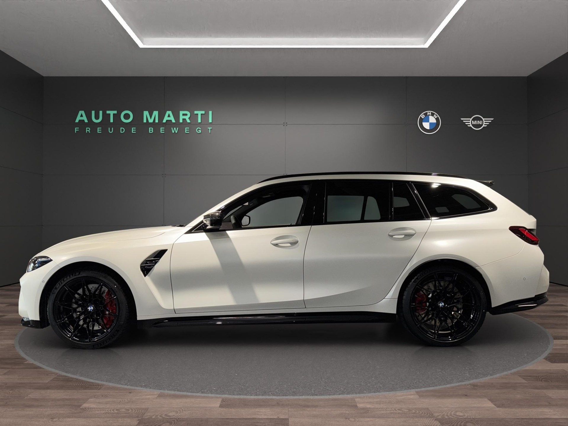 BMW M3 Competition xDrive Touring-image-1