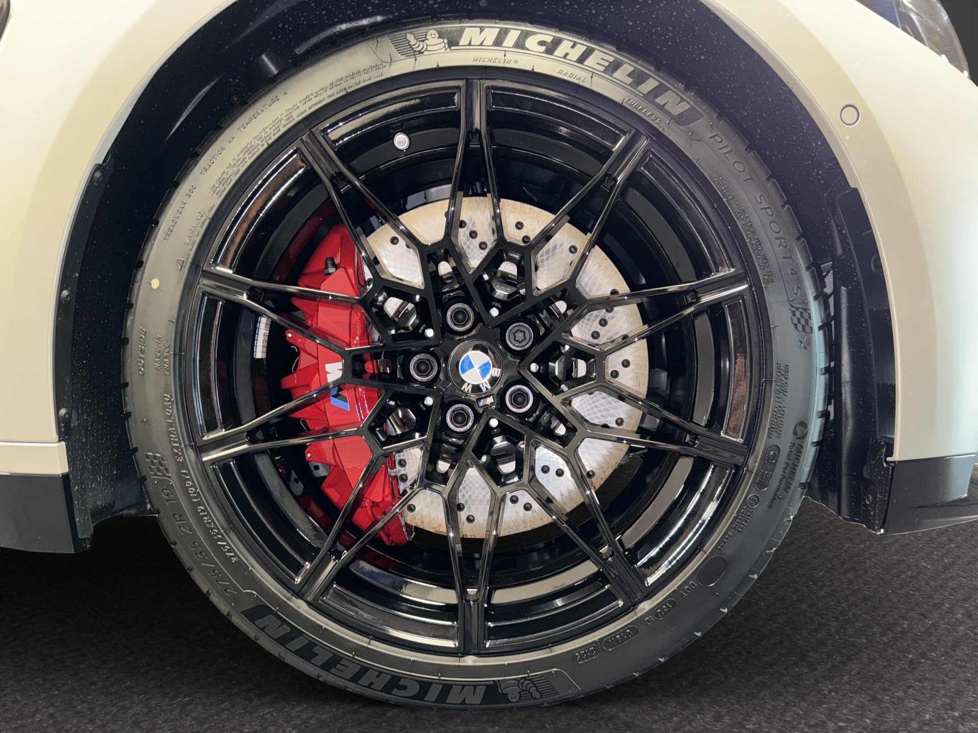 BMW M3 Competition xDrive Touring-image-14