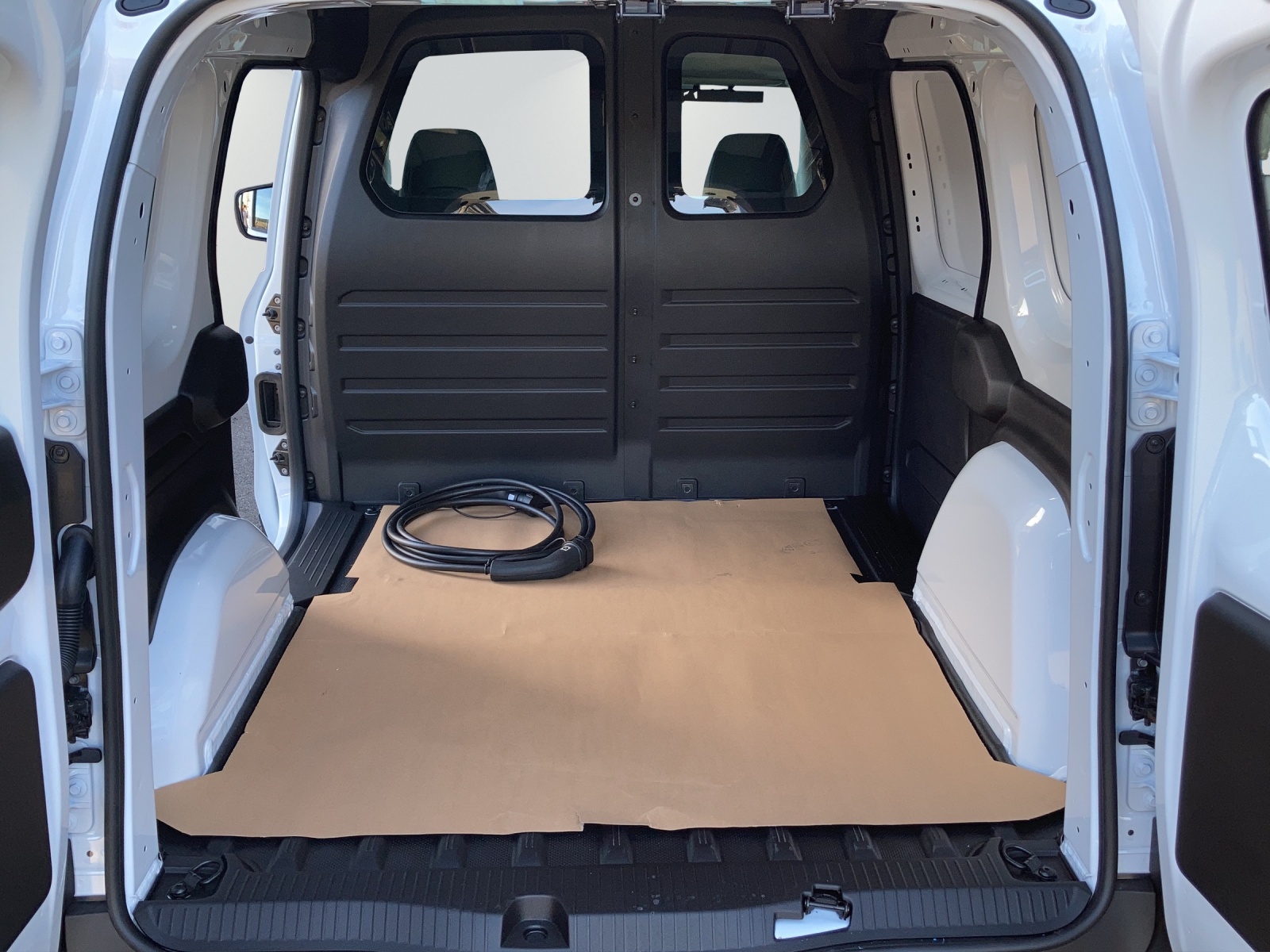 NISSAN Townstar Kaw. 2.2 t L1 EV45 22 kw Tekna-image-9