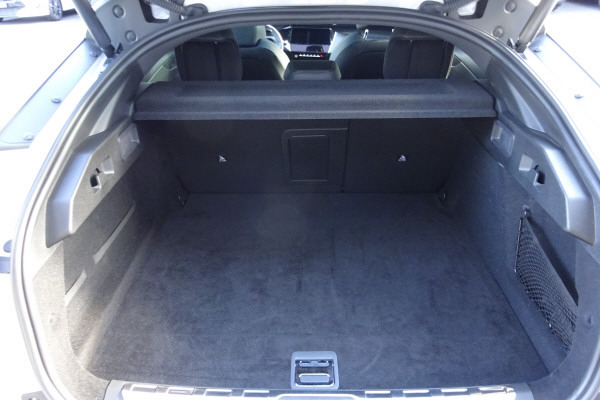 PEUGEOT 408 1.6 PHEV 180 GT-image-10
