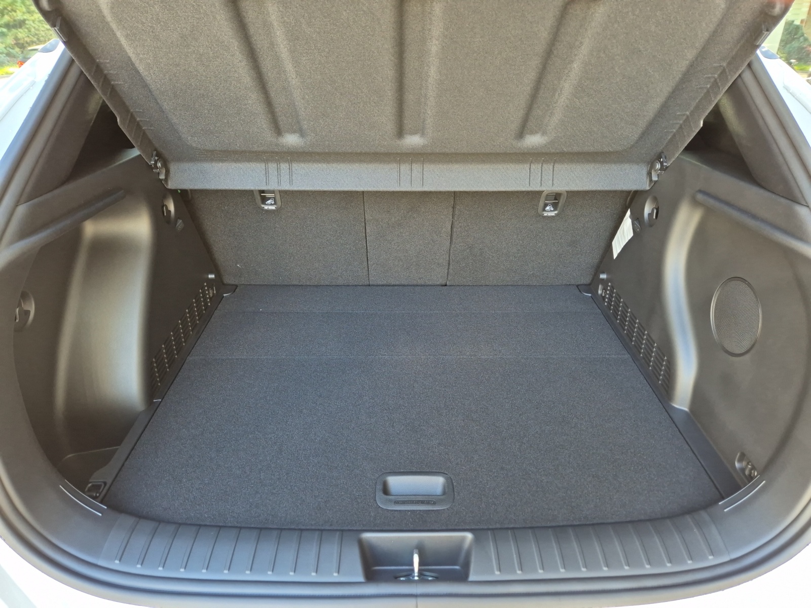 HYUNDAI Kona 1.6 GDi Hybrid N-Line-image-9