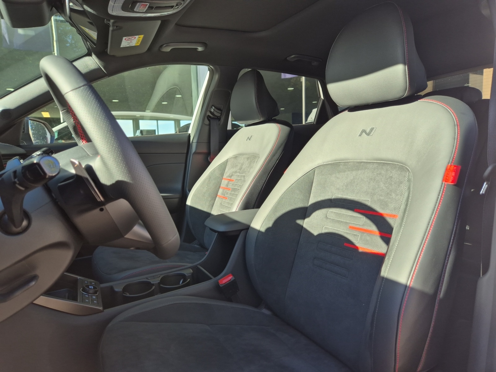 HYUNDAI Kona 1.6 GDi Hybrid N-Line-image-5